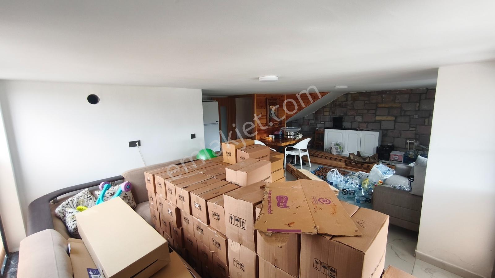 Acil !!! Doğal Taş Mimarıyla Benzersiz Satılık Villa - Görsel 29