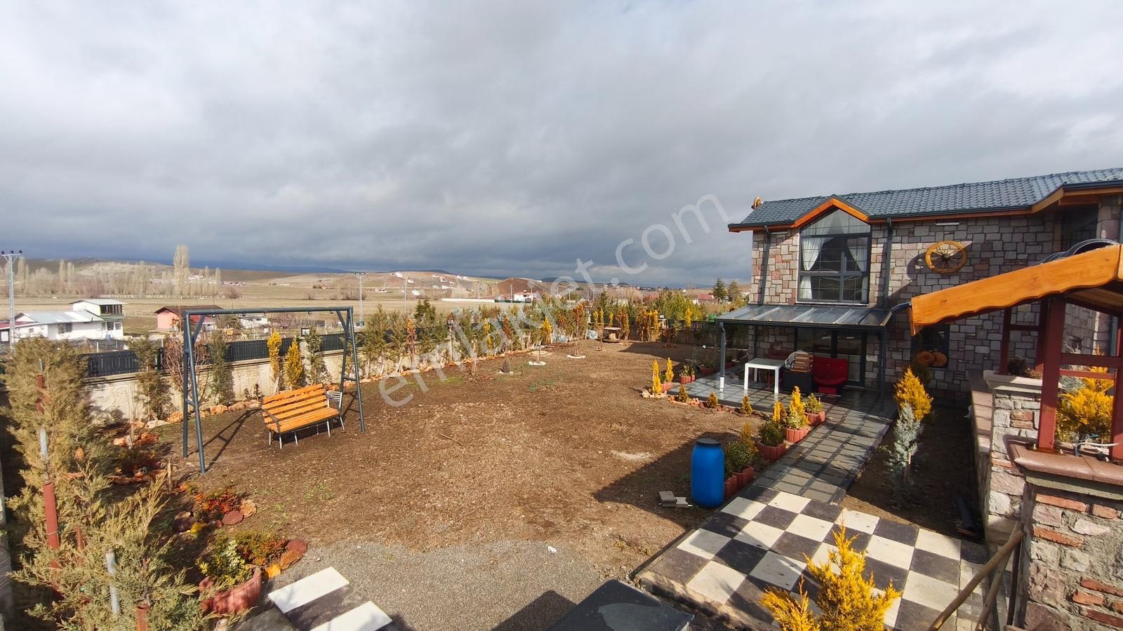 Acil !!! Doğal Taş Mimarıyla Benzersiz Satılık Villa - Görsel 5