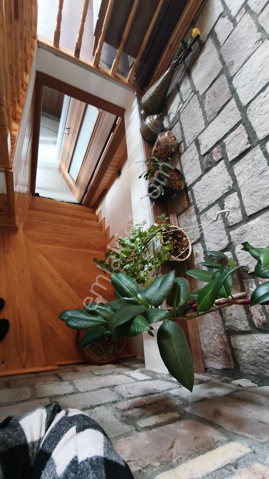 Acil !!! Doğal Taş Mimarıyla Benzersiz Satılık Villa - Görsel 28