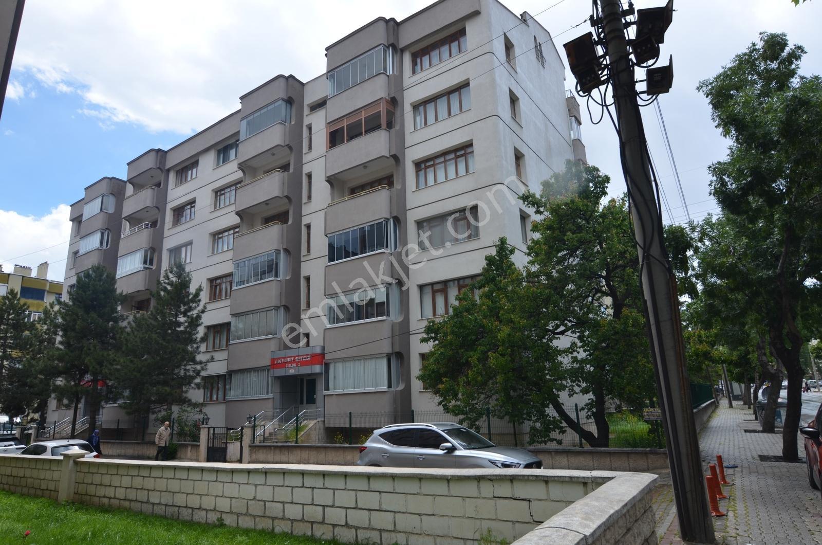 Talha Tozduman'dan Melikşah Mahallesi 4+1 Daire