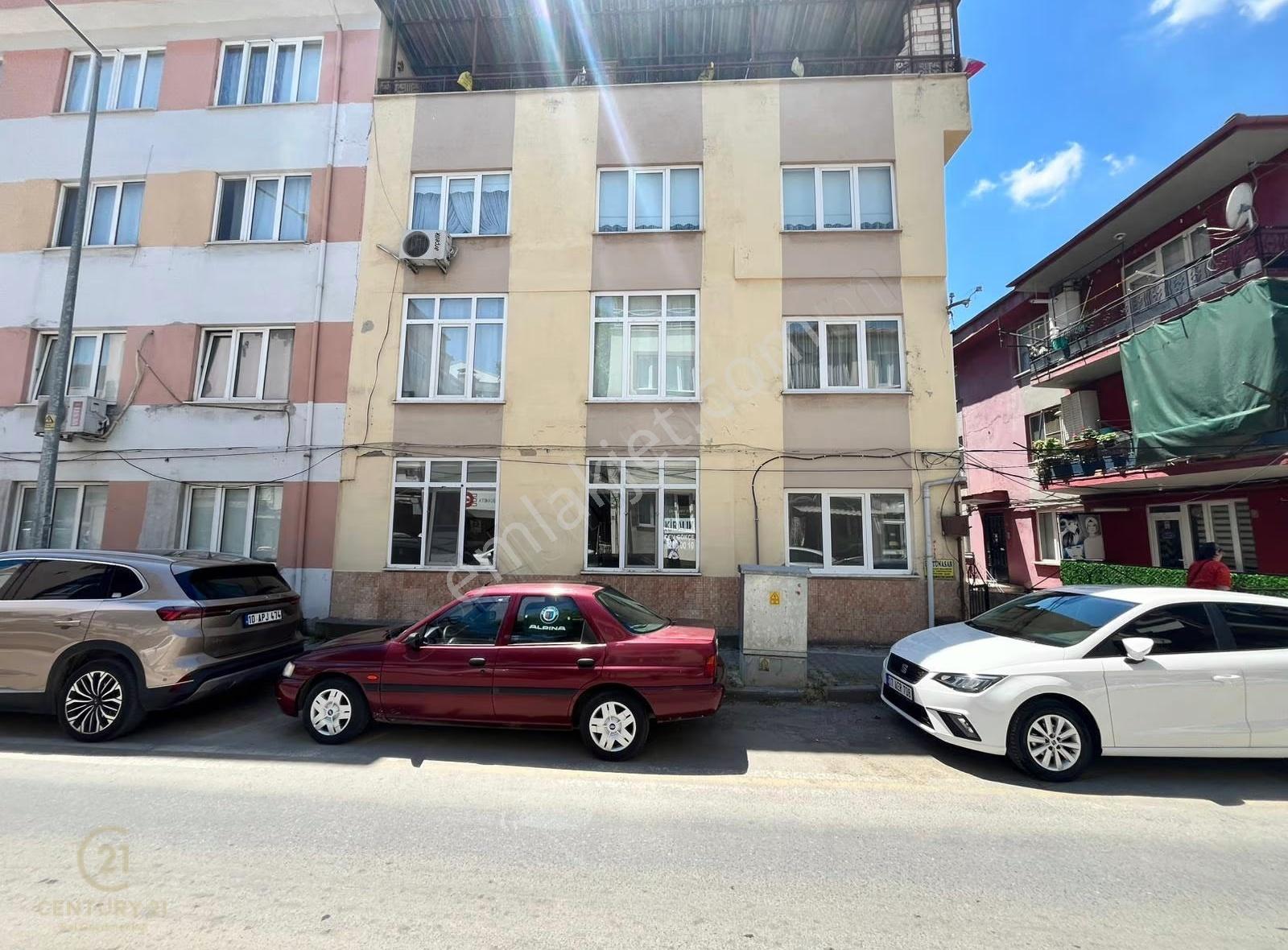 C21 Bal'dan Devlet Hastanesı Yakını Kiralık Geniş 2+1 Daire