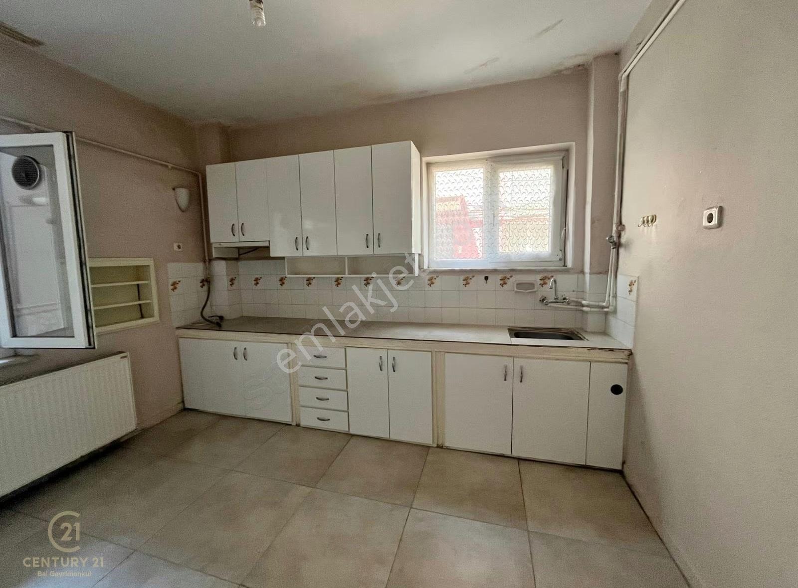 C21 Bal'dan Devlet Hastanesı Yakını Kiralık Geniş 2+1 Daire - Görsel 16