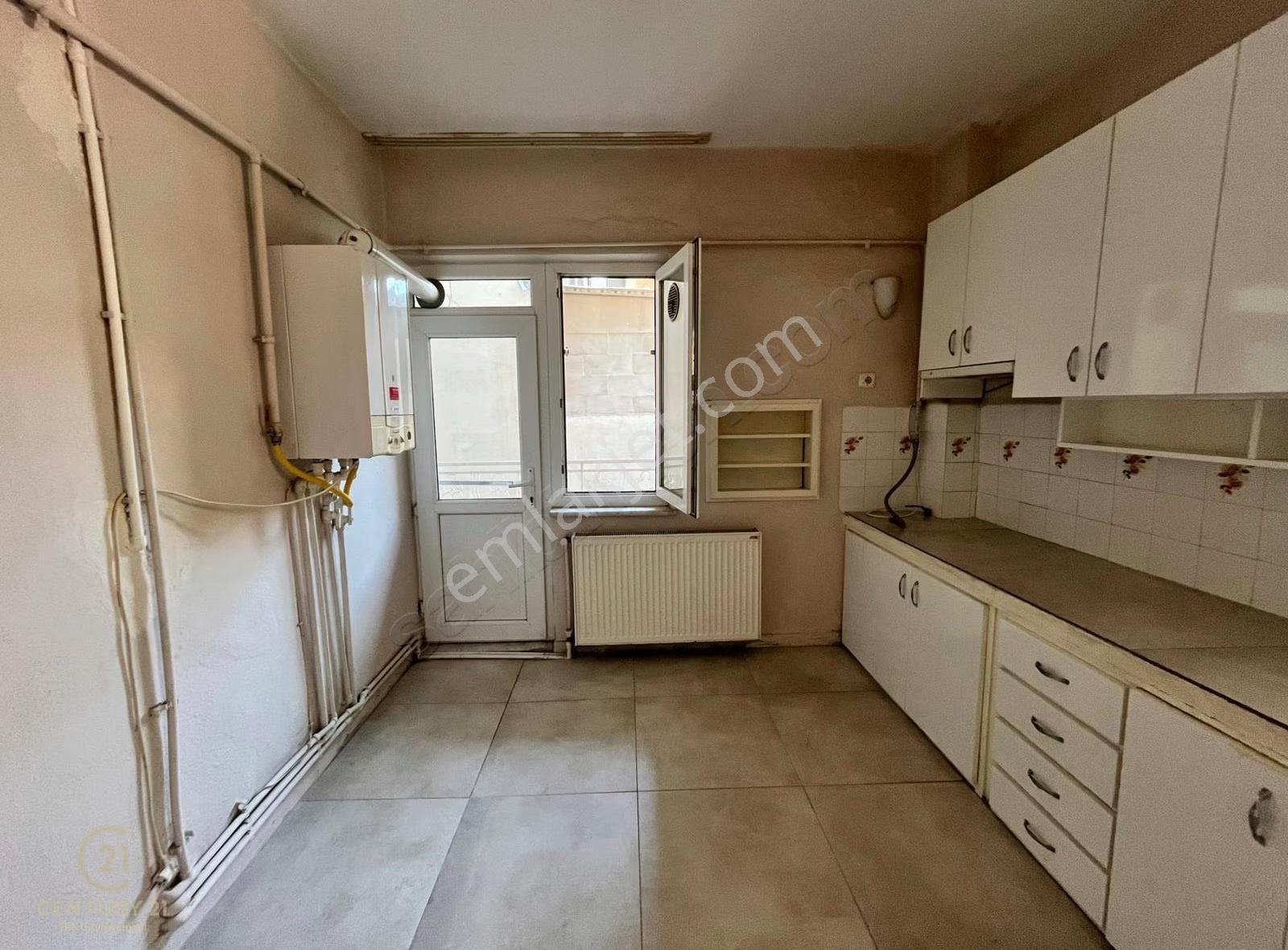 C21 Bal'dan Devlet Hastanesı Yakını Kiralık Geniş 2+1 Daire - Görsel 9