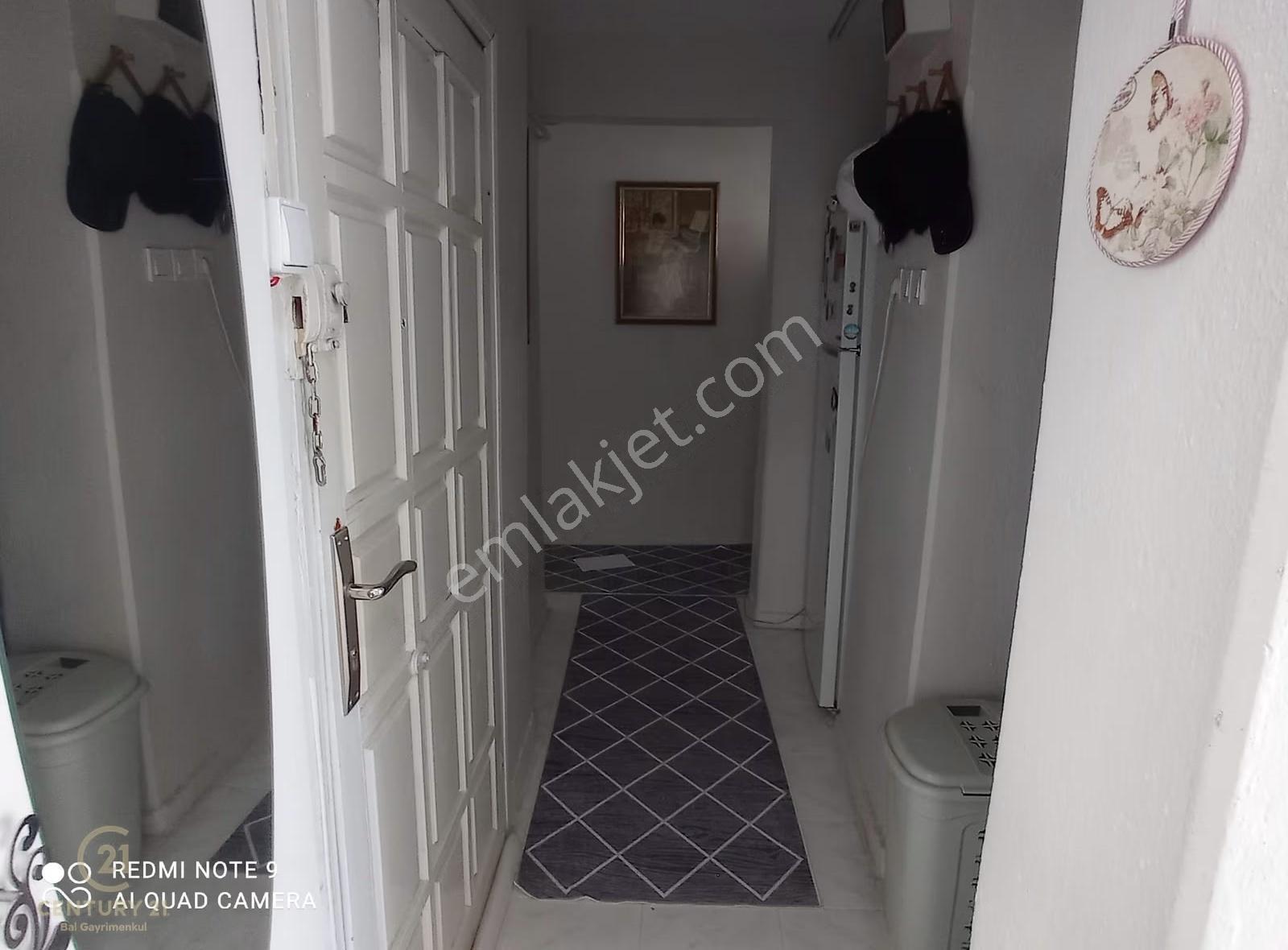 Century 21 Bal'dan Gümüşçeşme Mahallesi Satılık 2+1teraslı Daire - Görsel 16