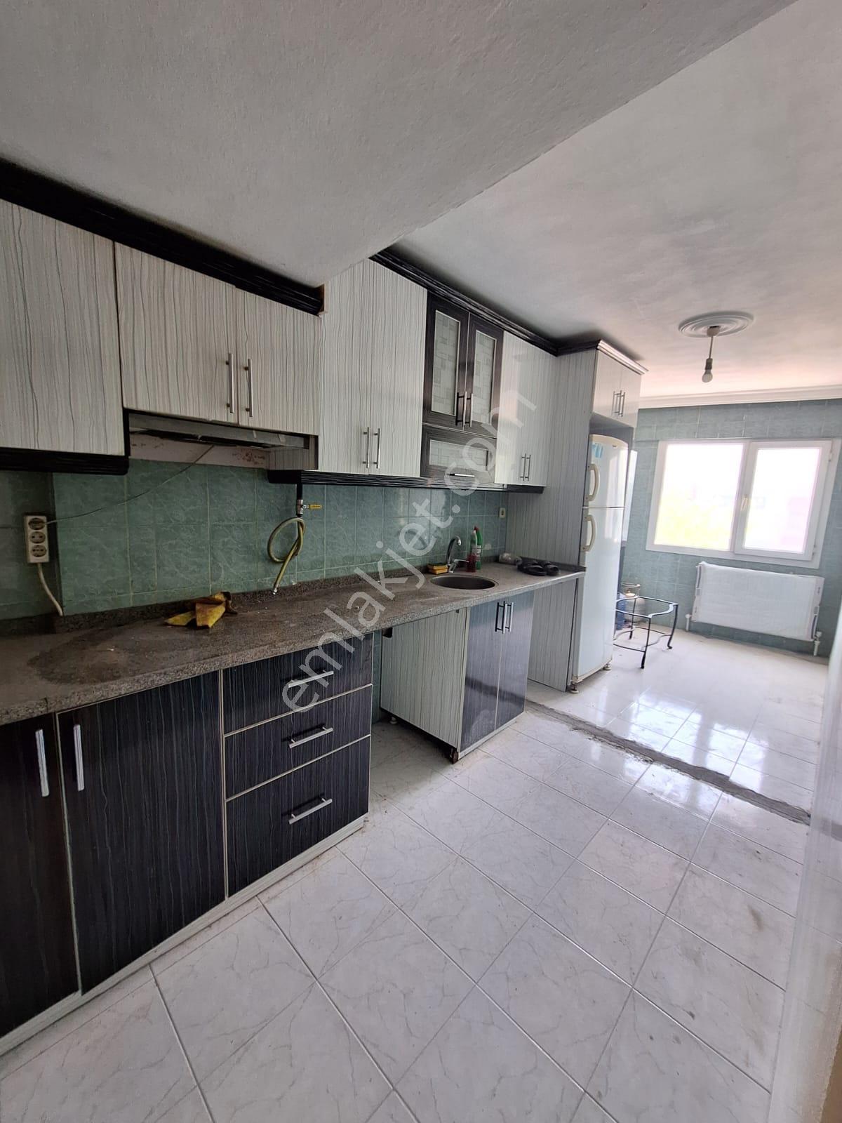 Buca Hasanağa Bahçesi Yakını Adatepe Mah.de 2+1 95m2 D.gazlı Kiralık Daire - Görsel 7