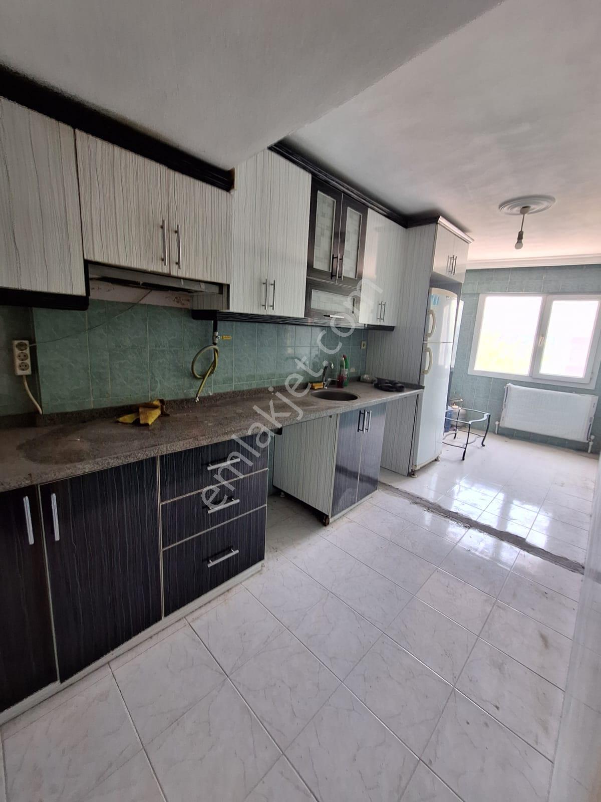 Buca Hasanağa Bahçesi Yakını Adatepe Mah.de 2+1 95m2 D.gazlı Kiralık Daire - Görsel 8