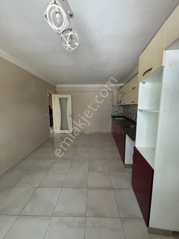 İzban Yakını Ebeveyn Banyolu 3+1 Kiralık Daire - Görsel 8