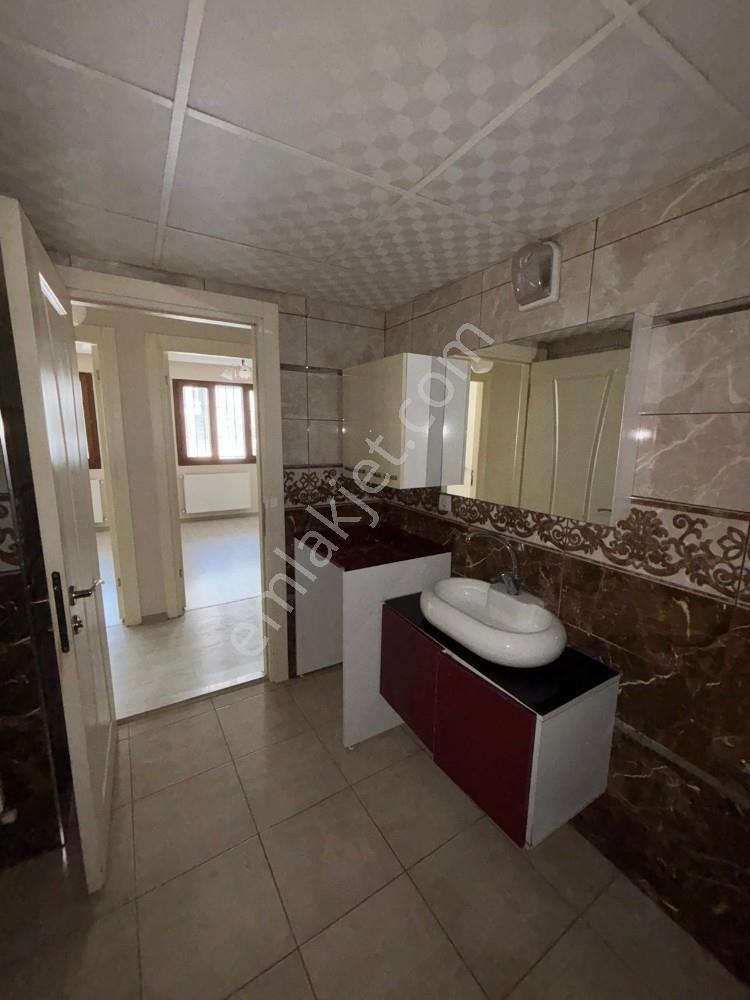 İzban Yakını Ebeveyn Banyolu 3+1 Kiralık Daire - Görsel 23