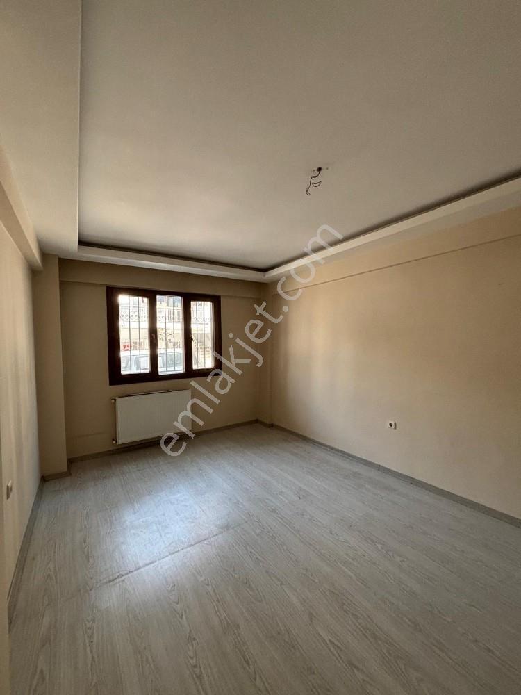 İzban Yakını Ebeveyn Banyolu 3+1 Kiralık Daire - Görsel 15