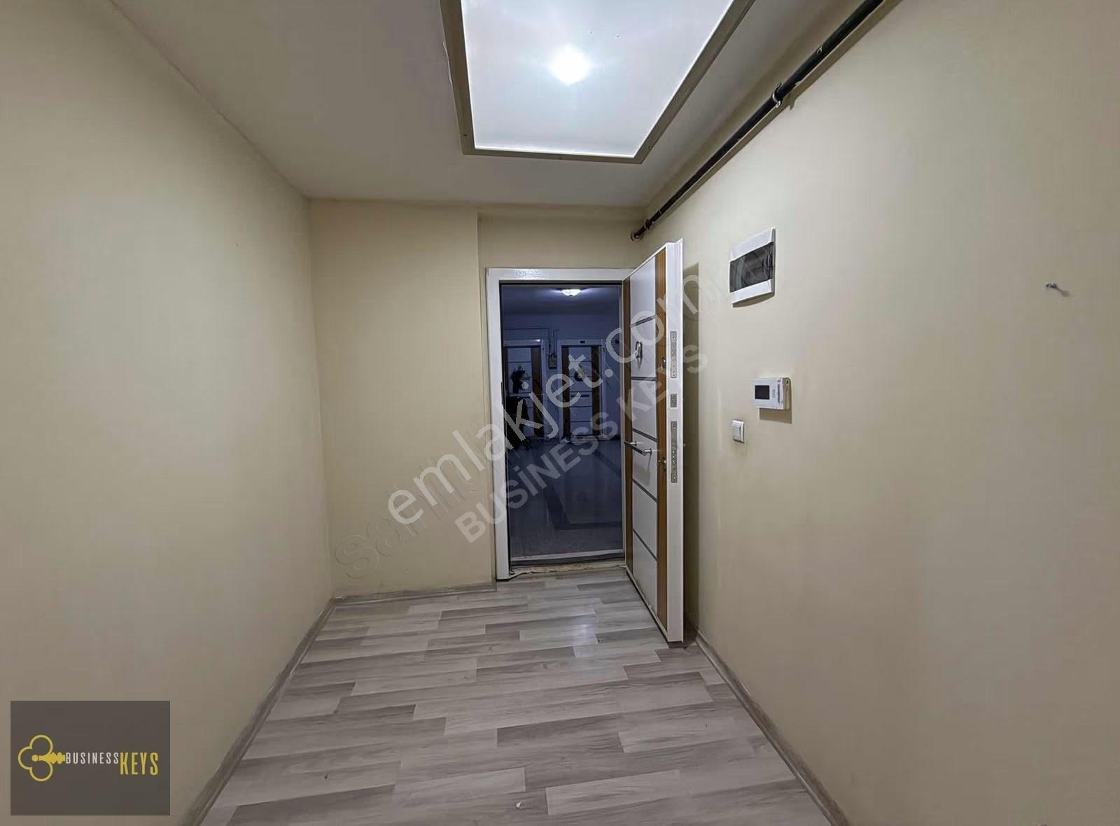 Çarşı Merkezde, Site İçinde 190m² 3.5+1 Kiralık Daire - Görsel 4
