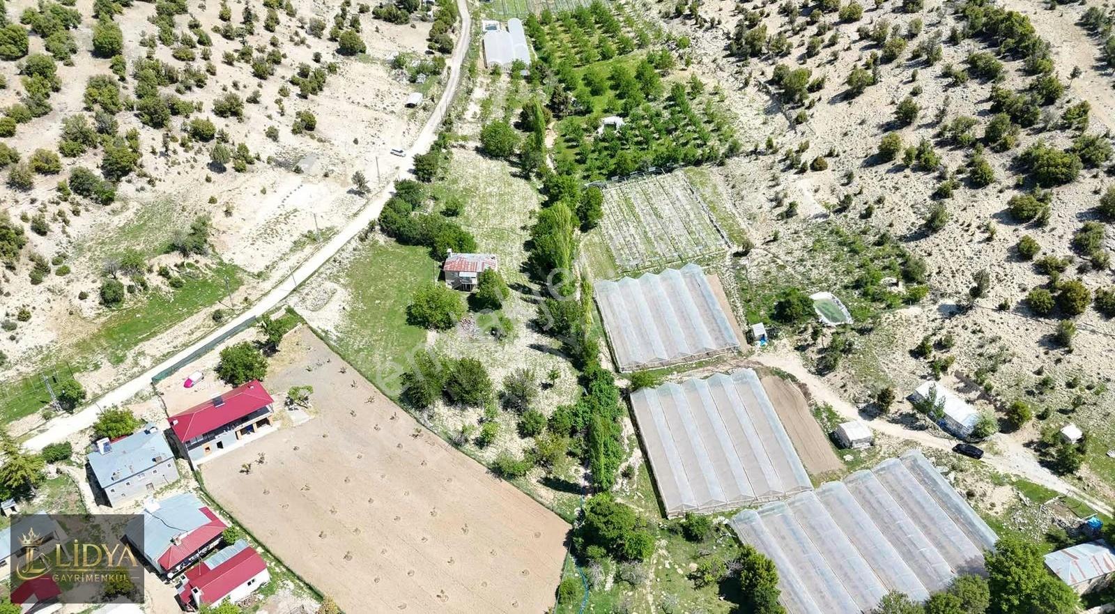 Güzeloluk'ta 4.200 M2 Arsa Ve 2 Katlı Satılık Müstakil Taş Ev - Görsel 27
