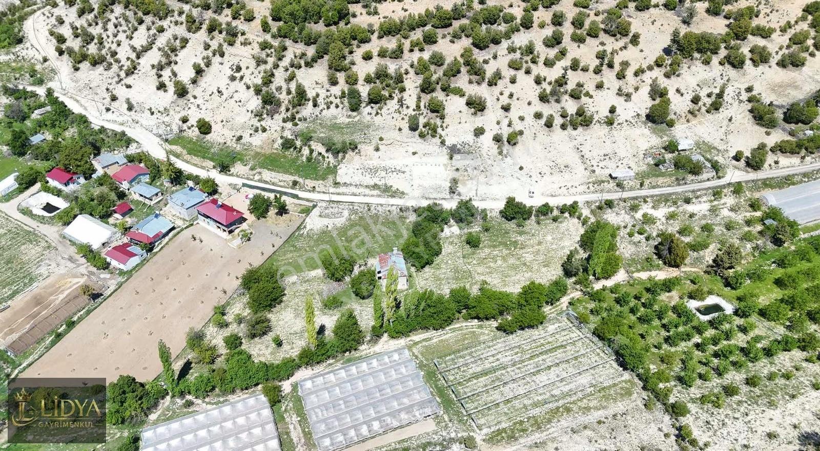 Güzeloluk'ta 4.200 M2 Arsa Ve 2 Katlı Satılık Müstakil Taş Ev - Görsel 31