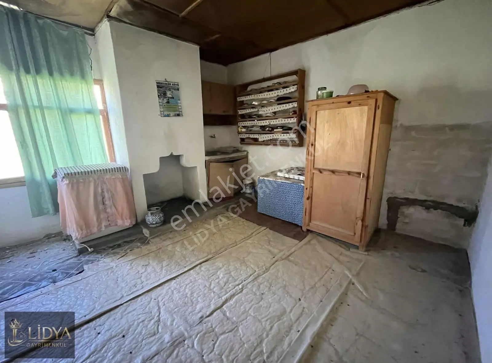 Güzeloluk'ta 4.200 M2 Arsa Ve 2 Katlı Satılık Müstakil Taş Ev - Görsel 2