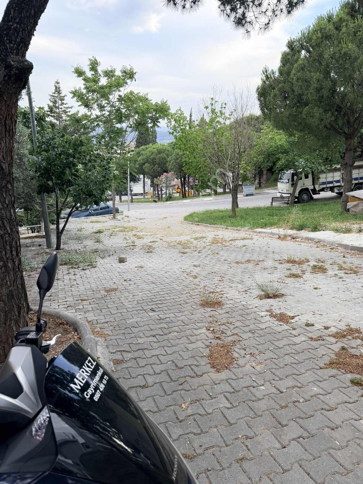 Merkez Gayrimenkulden Satılık 4+1 Daire - Görsel 2