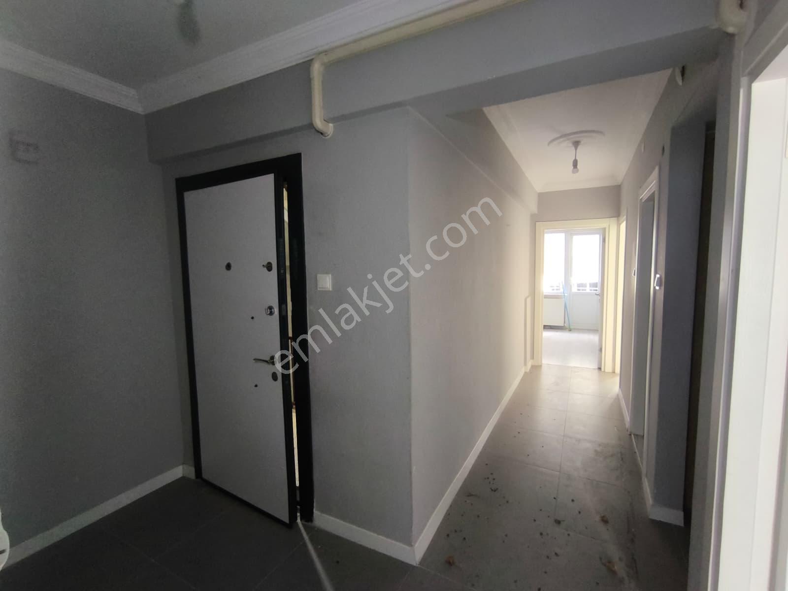 Delta Gayrimenkulden Yeniyol Cadde Üzeri Kiralık Fırsat Daire! - Görsel 9