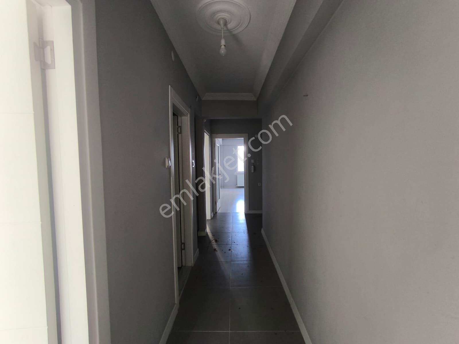 Delta Gayrimenkulden Yeniyol Cadde Üzeri Kiralık Fırsat Daire! - Görsel 2