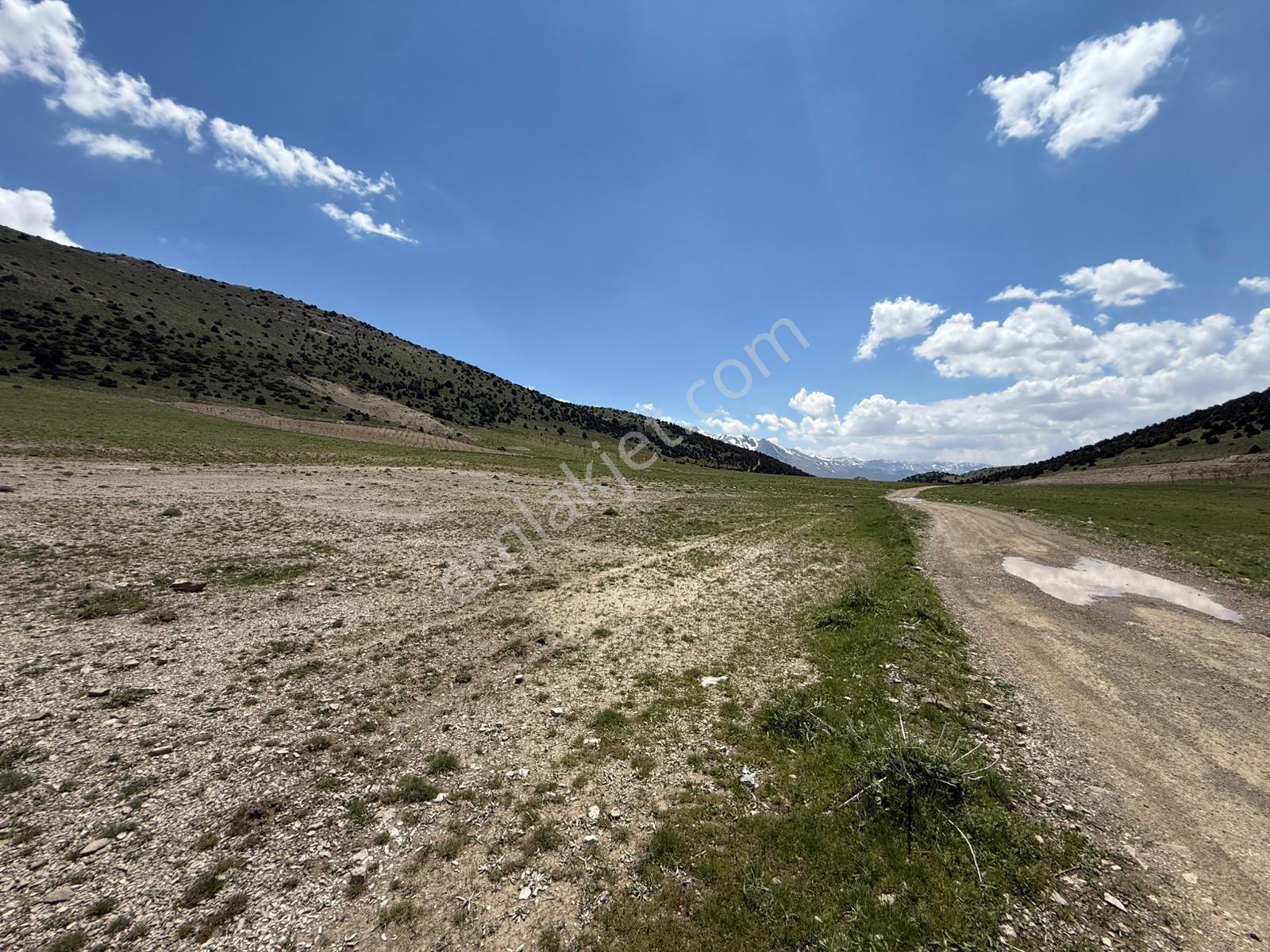 Niğde Ulukışla Kılanda Yol Üzeri/tek Tapu/18.230m2/göl Manzaralı - Görsel 2