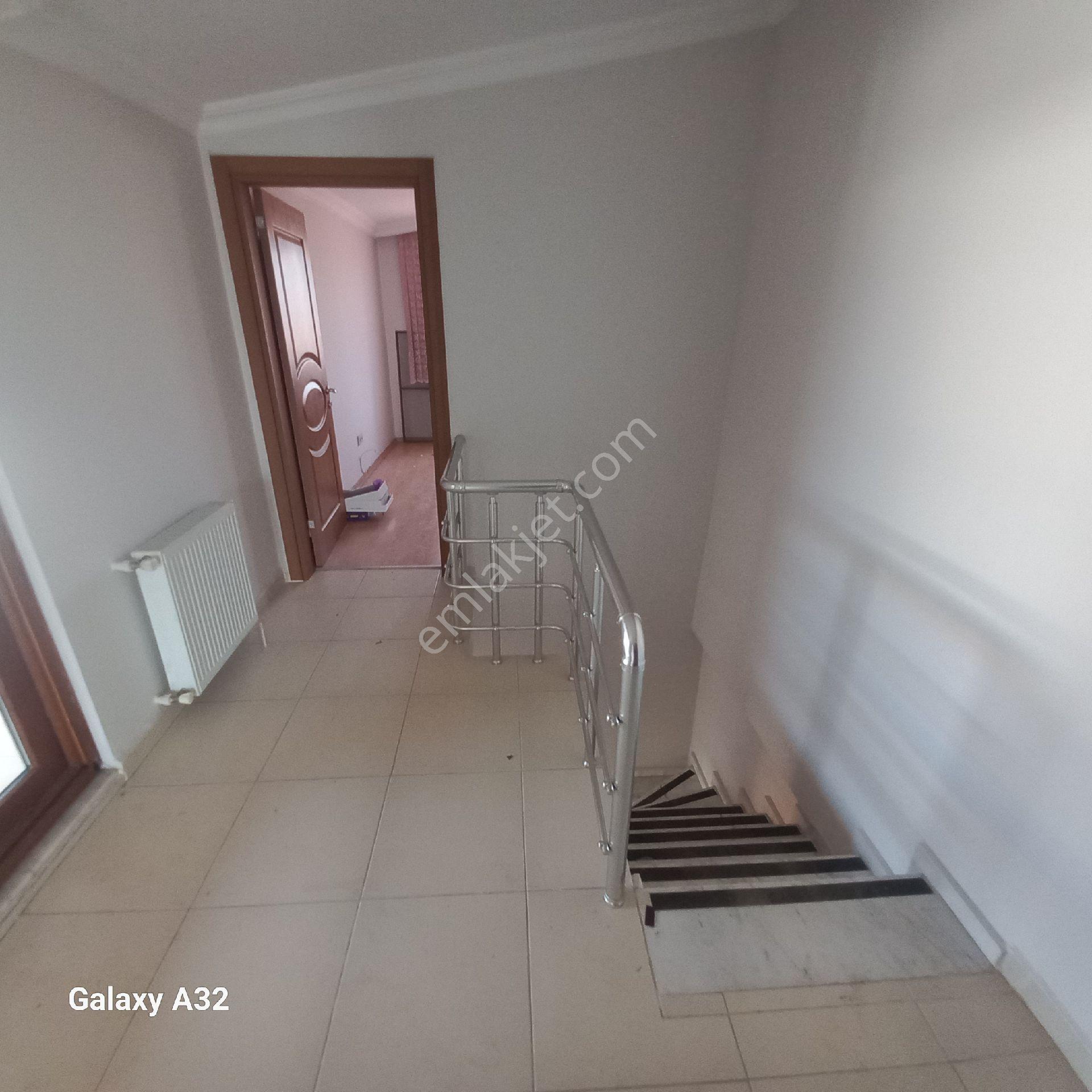 Akçayda Asansörlü Doğalgazlı Kiralık Dubleks - Görsel 28