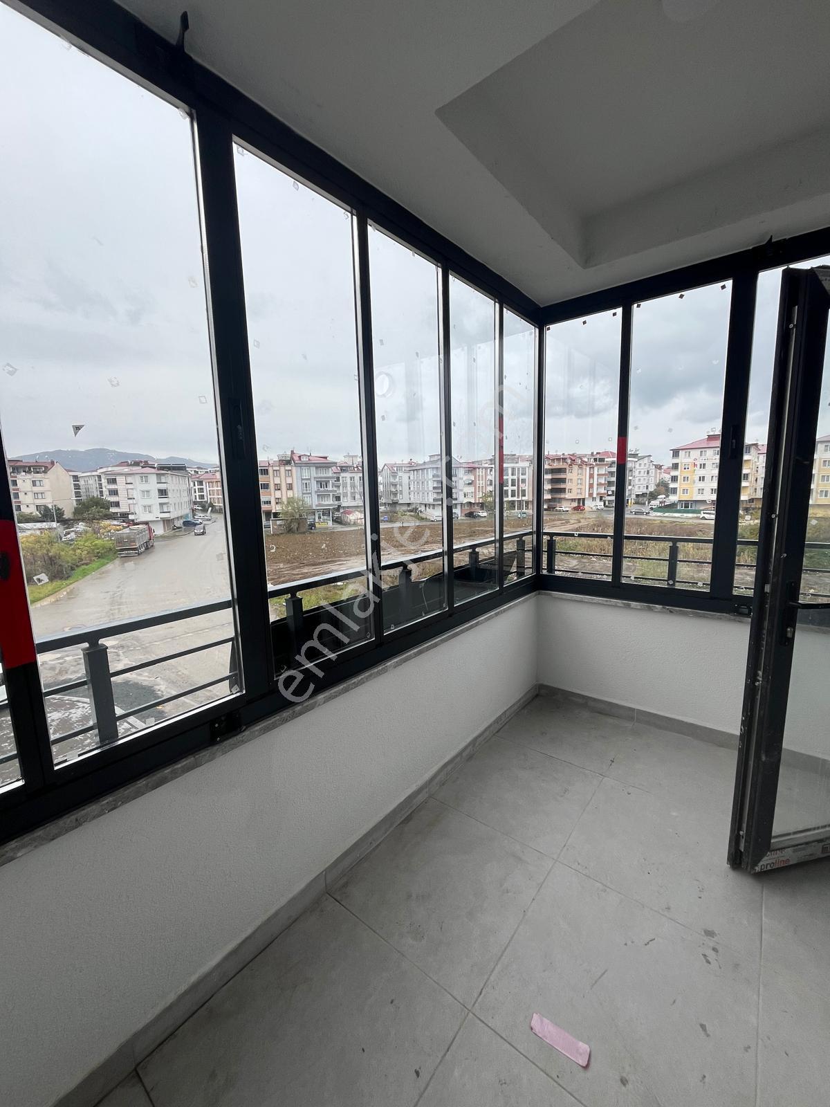 Durugöl Mahallesinde Kiralık 3+1 Ebeveyn Banyolu Ferah Daire - Görsel 20