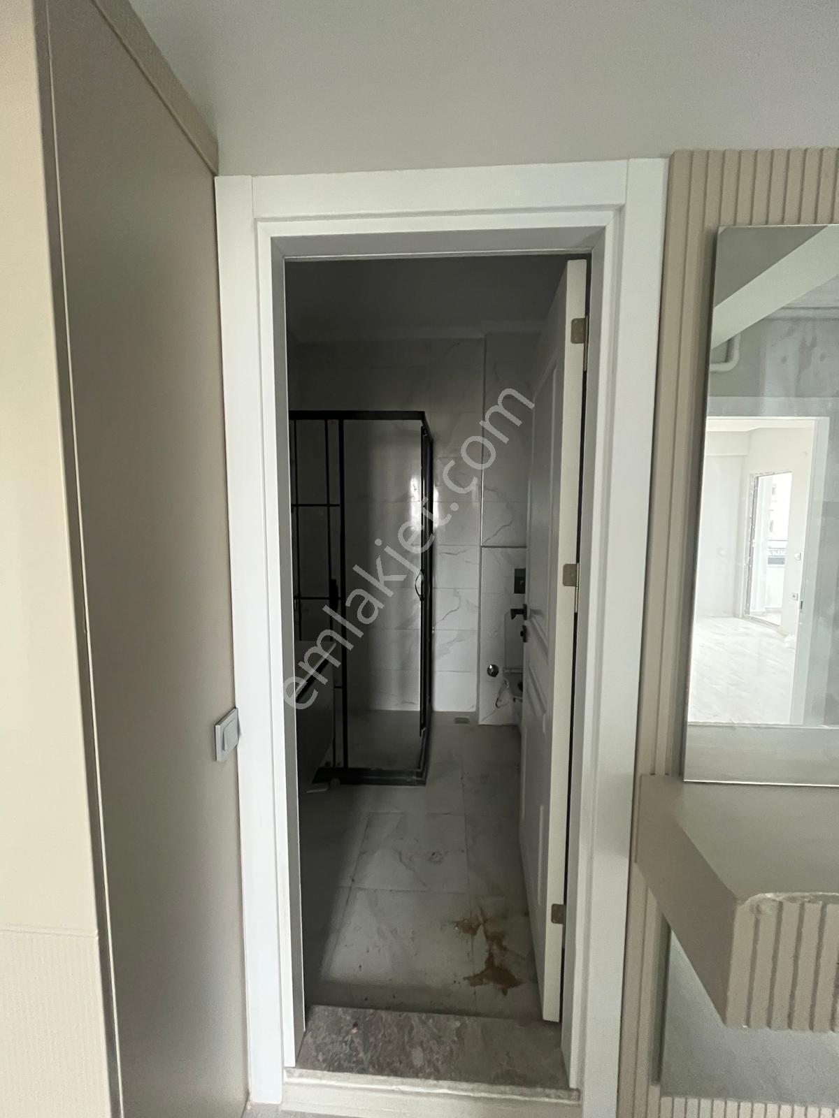Durugöl Mahallesinde Kiralık 3+1 Ebeveyn Banyolu Ferah Daire - Görsel 8