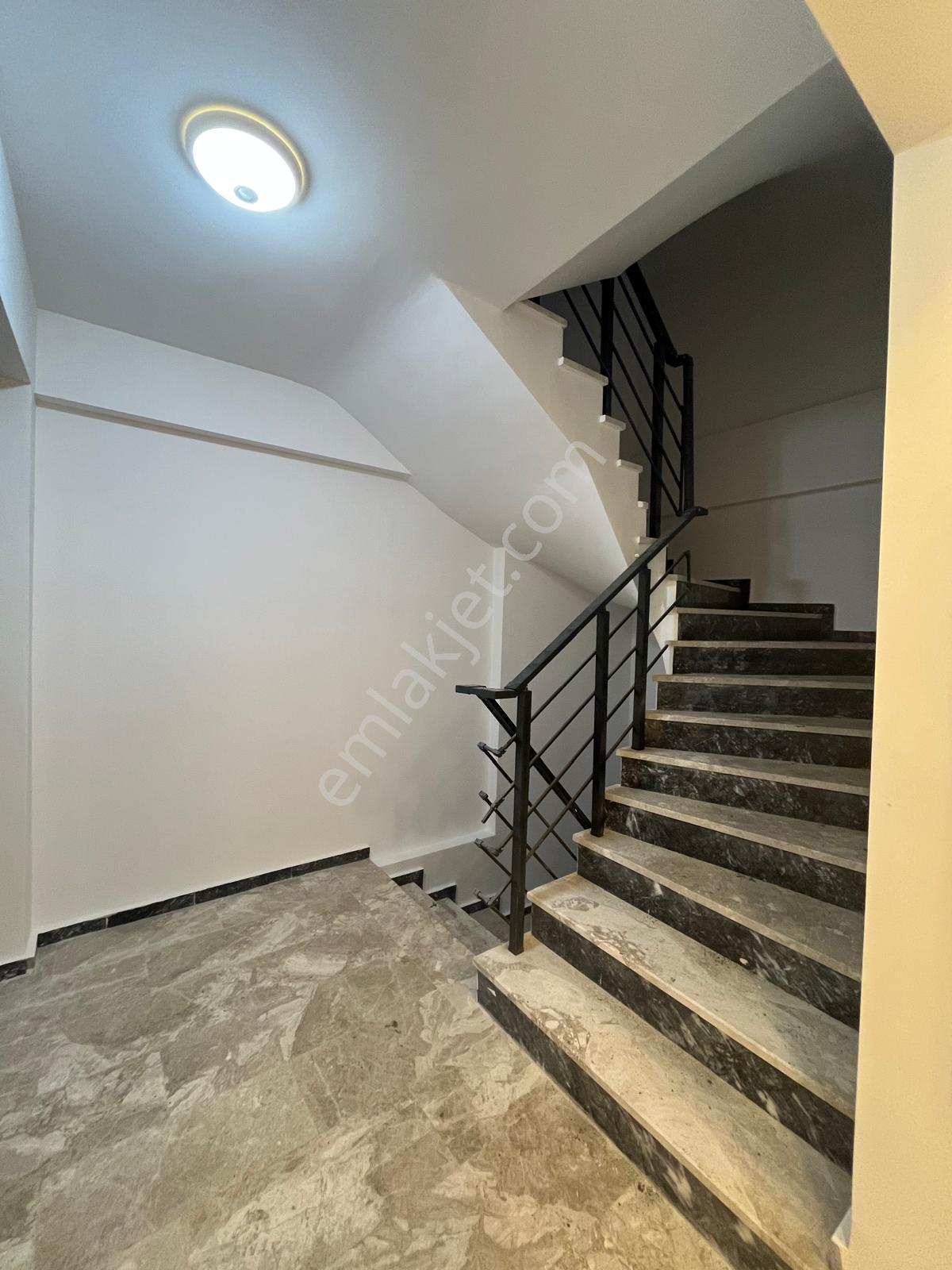 Durugöl Mahallesinde Kiralık 3+1 Ebeveyn Banyolu Ferah Daire - Görsel 26