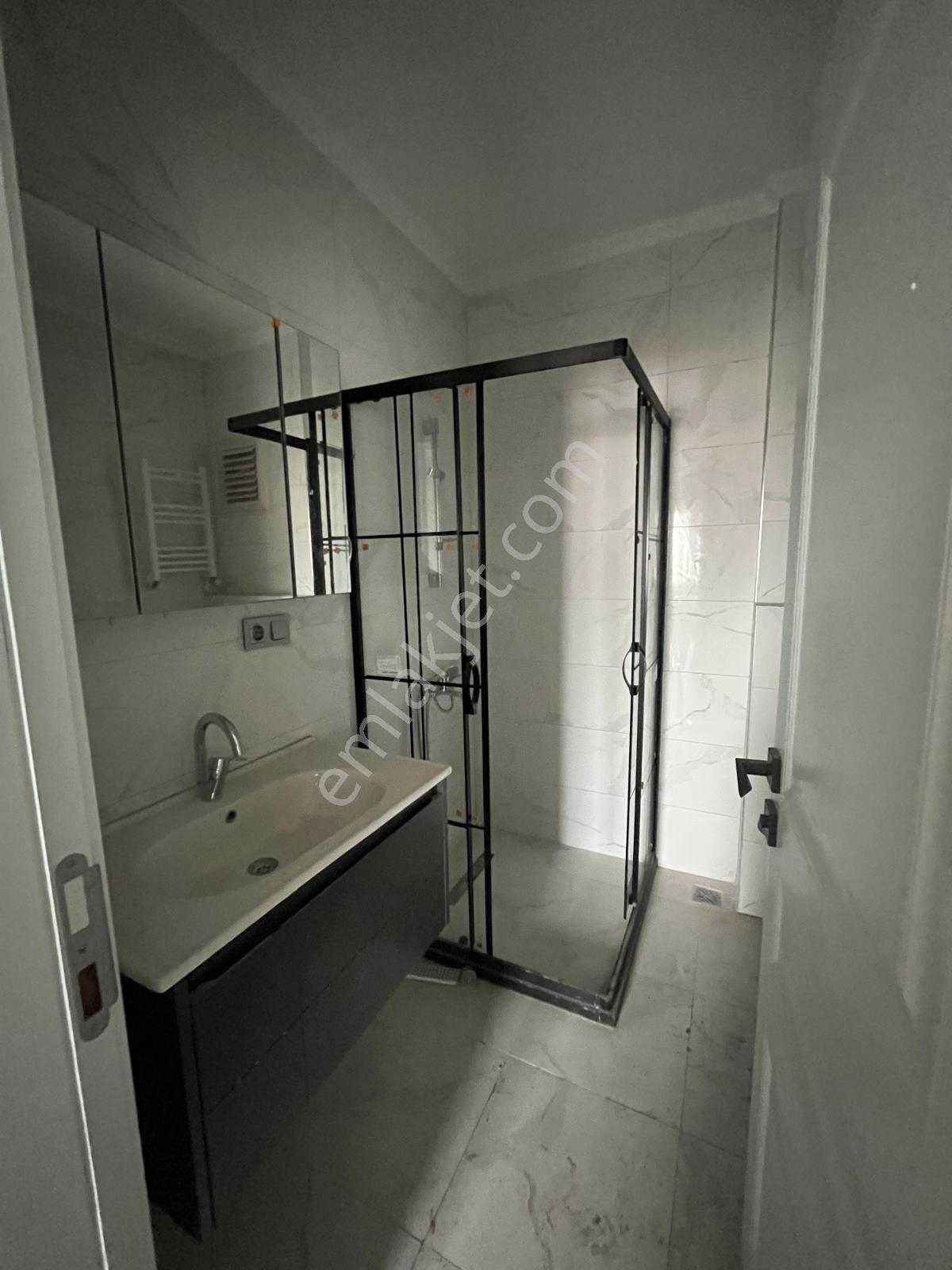 Durugöl Mahallesinde Kiralık 3+1 Ebeveyn Banyolu Ferah Daire - Görsel 17