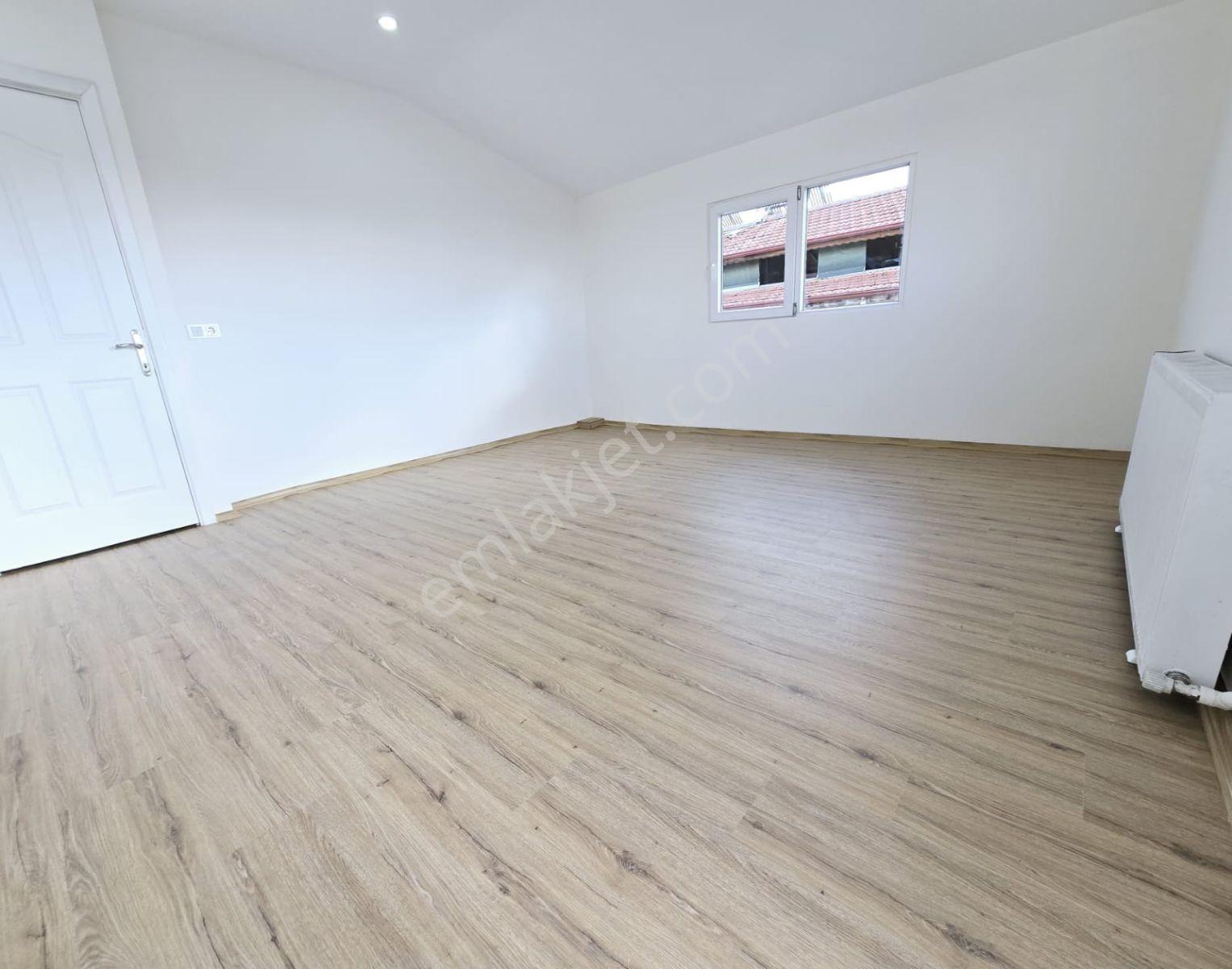 Akkonak Parkı Üstü Cadde Üzeri Kiralık Açık Mutfak 2+1 - Görsel 2