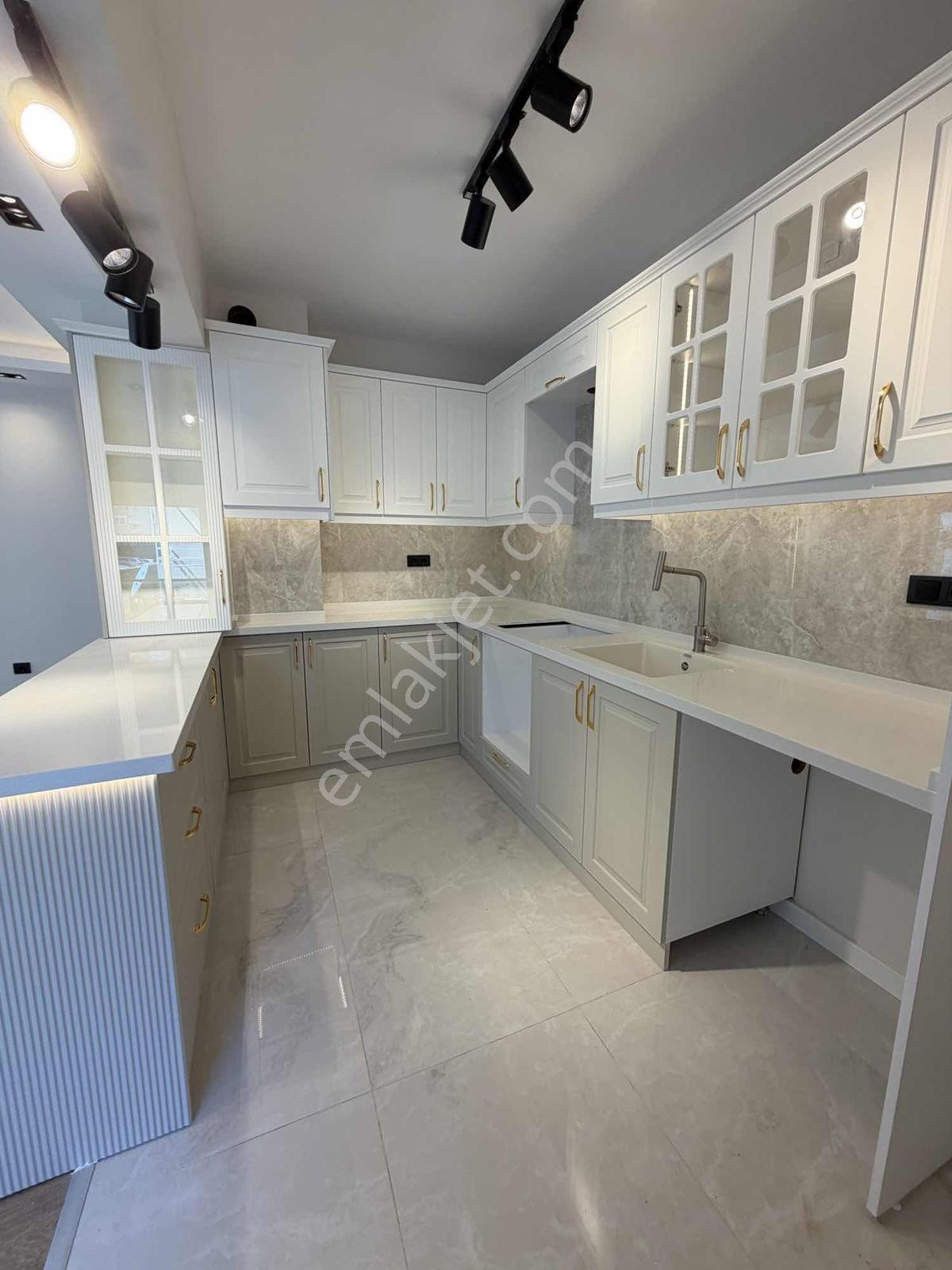 Hakimevleri İnönü Cad. Bir Altında 3+1 Arakat Lüks Köşe Satılık - Görsel 26