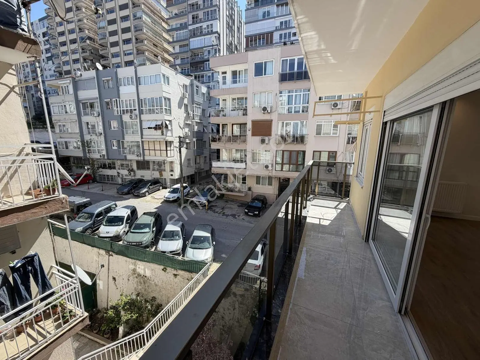 Hakimevleri İnönü Cad. Bir Altında 3+1 Arakat Lüks Köşe Satılık - Görsel 4