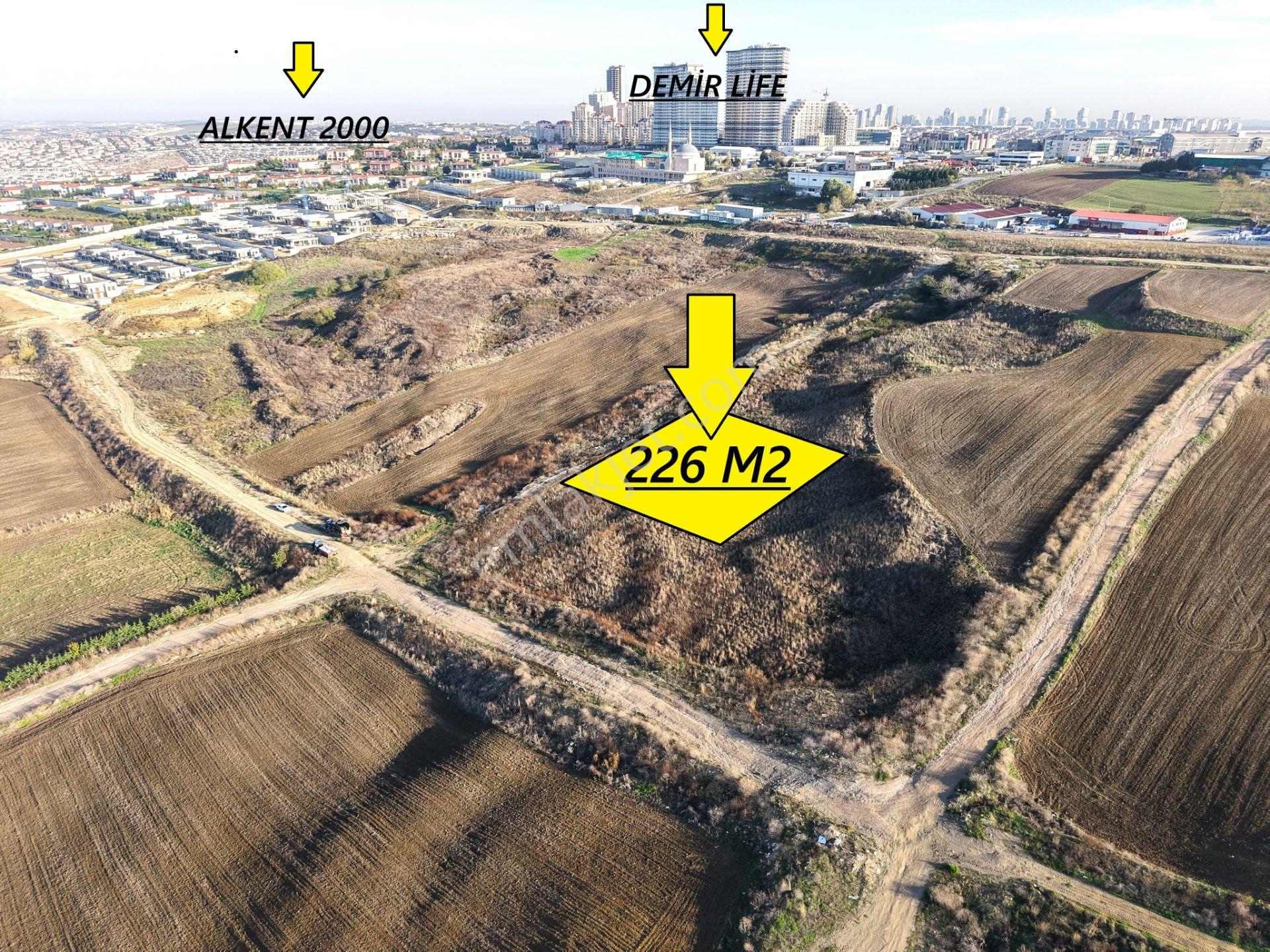 B.çekmece Çakmaklı 'da Satılık Göl Manz Villa İmarlı 226 M2 Arsa - Görsel 7