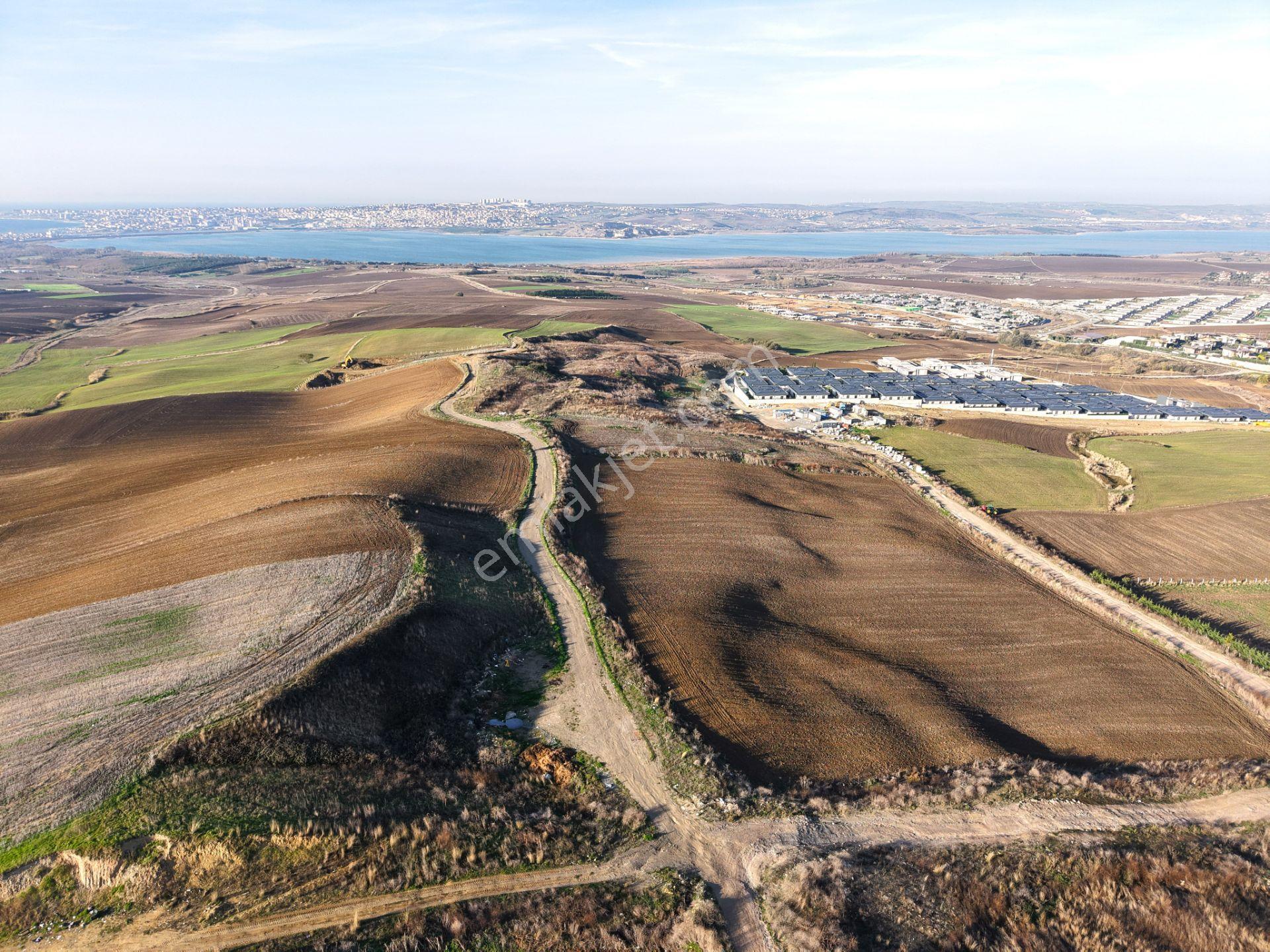 B.çekmece Çakmaklı 'da Satılık Göl Manz Villa İmarlı 226 M2 Arsa - Görsel 18
