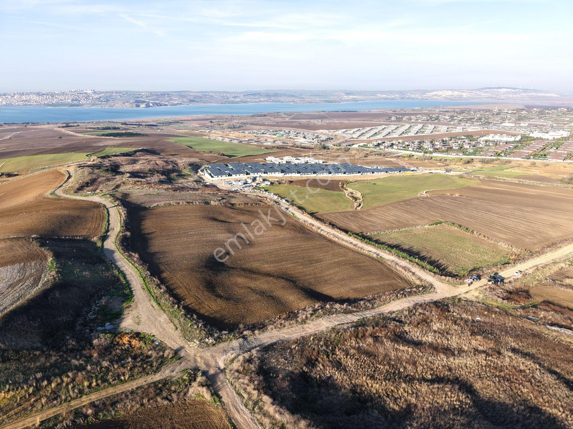 B.çekmece Çakmaklı 'da Satılık Göl Manz Villa İmarlı 226 M2 Arsa - Görsel 29