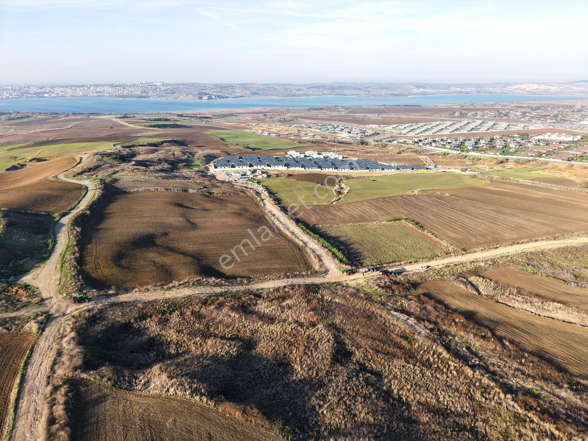 B.çekmece Çakmaklı 'da Satılık Göl Manz Villa İmarlı 226 M2 Arsa - Görsel 21