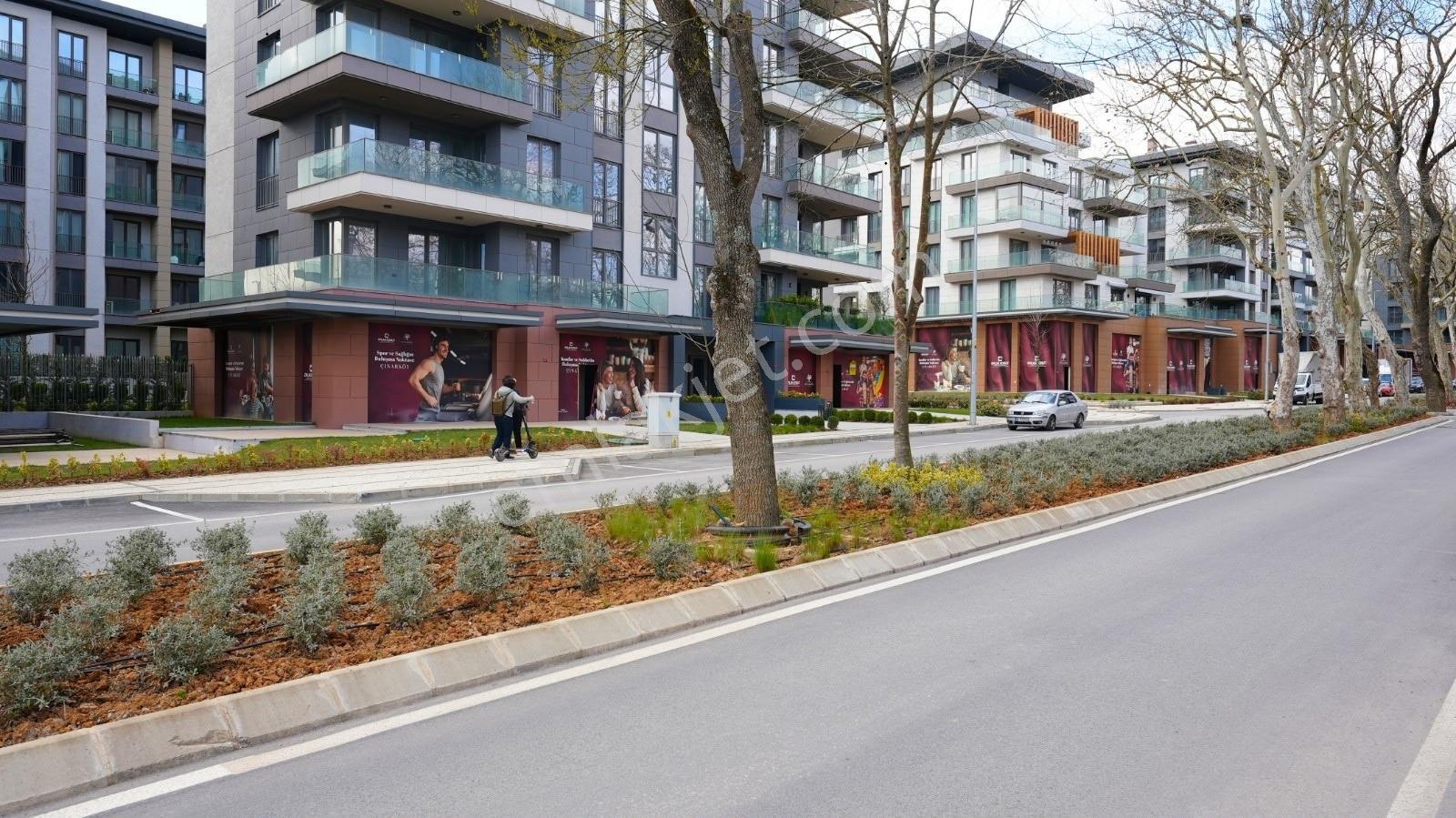 Emlak Konut Çınarköy'de Büyük Tip Kiralık Cadde Manzaralı Dükkan - Görsel 8