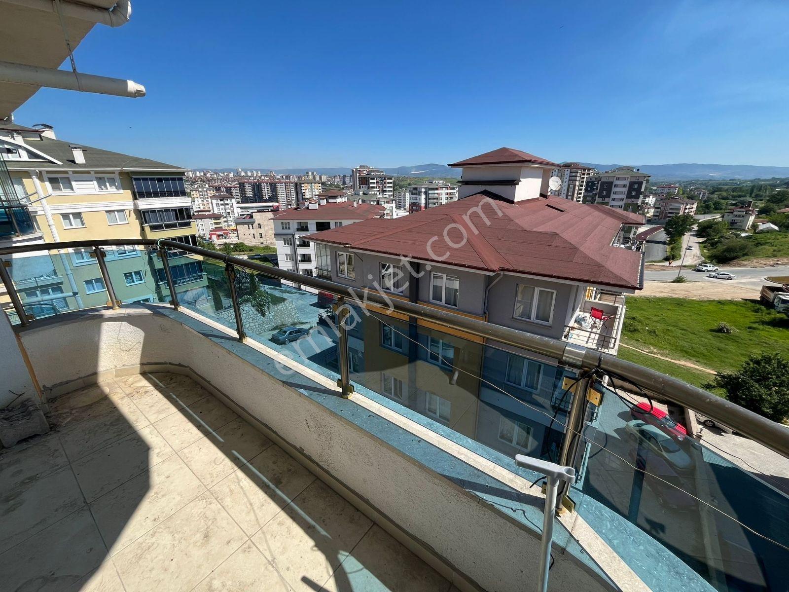 Tosya Yolunda Açık Mutfaklı Kiralık 2+1 Daire - Görsel 14