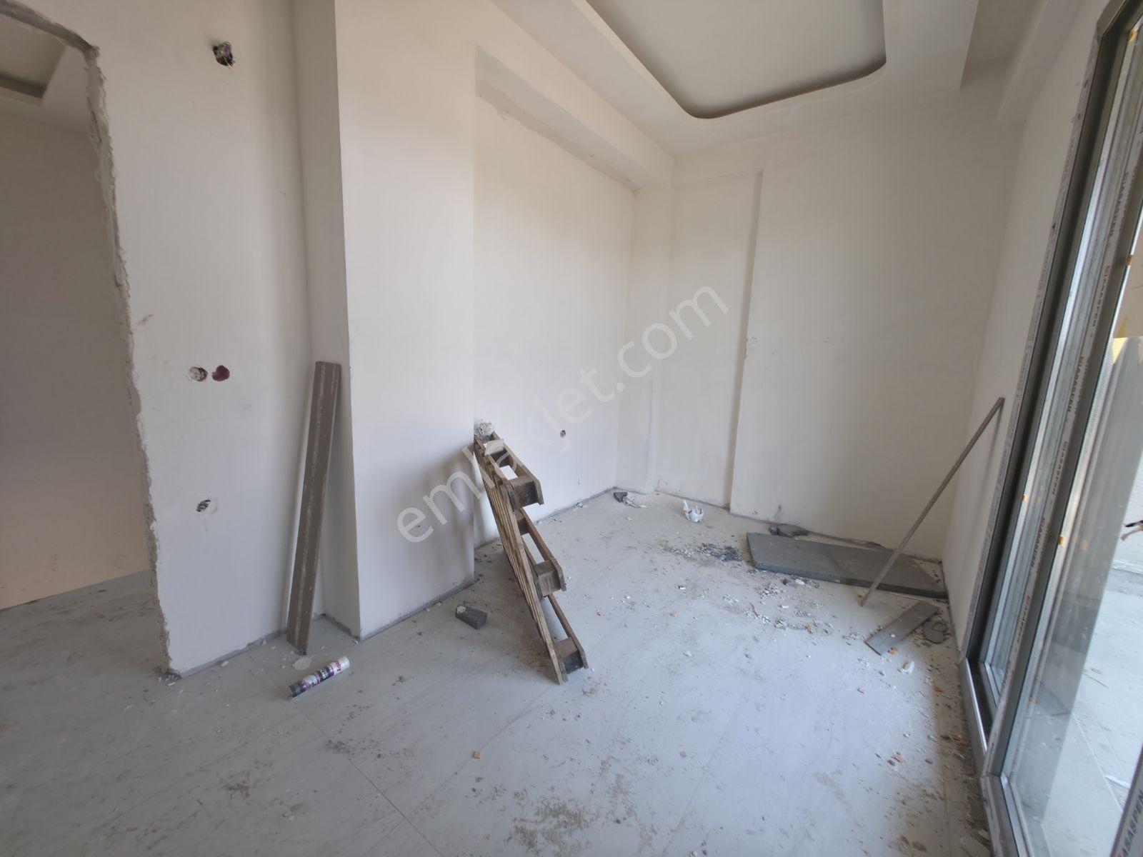 Burhaniye Ören'de Satılık Garajlı 3+1 Lüks Villa %80 Tamamlandı - Görsel 15