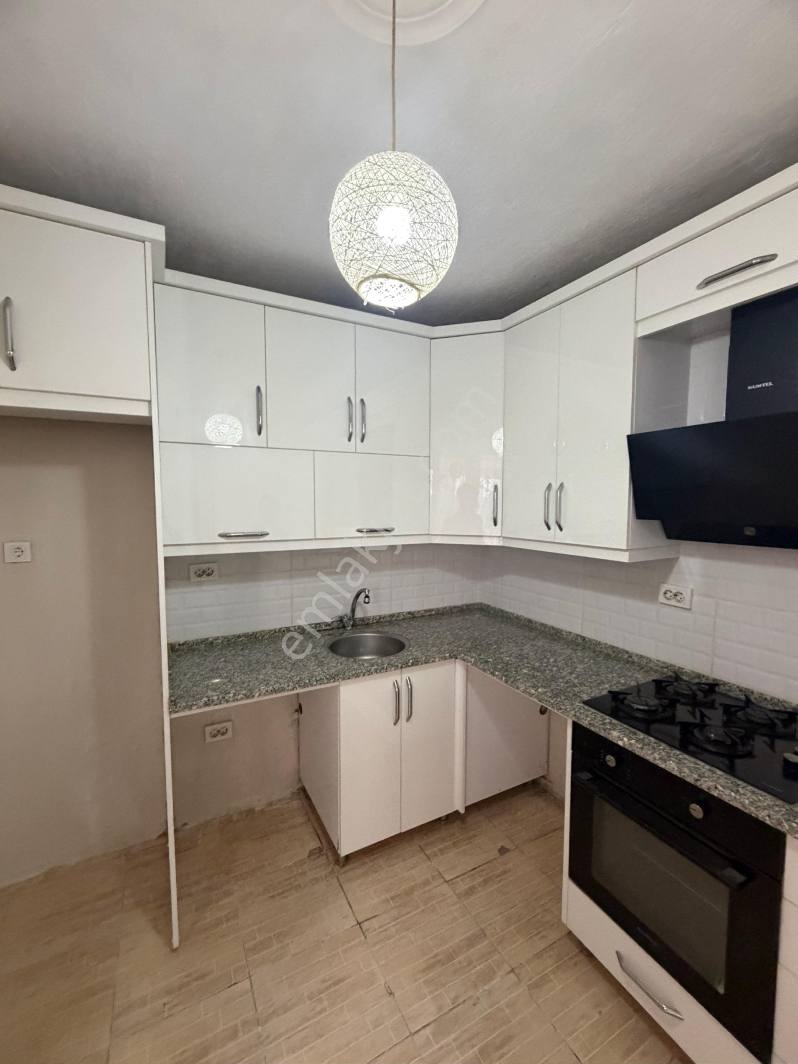 Bornova Yeni Mahallede Kiralık Daire - Görsel 15