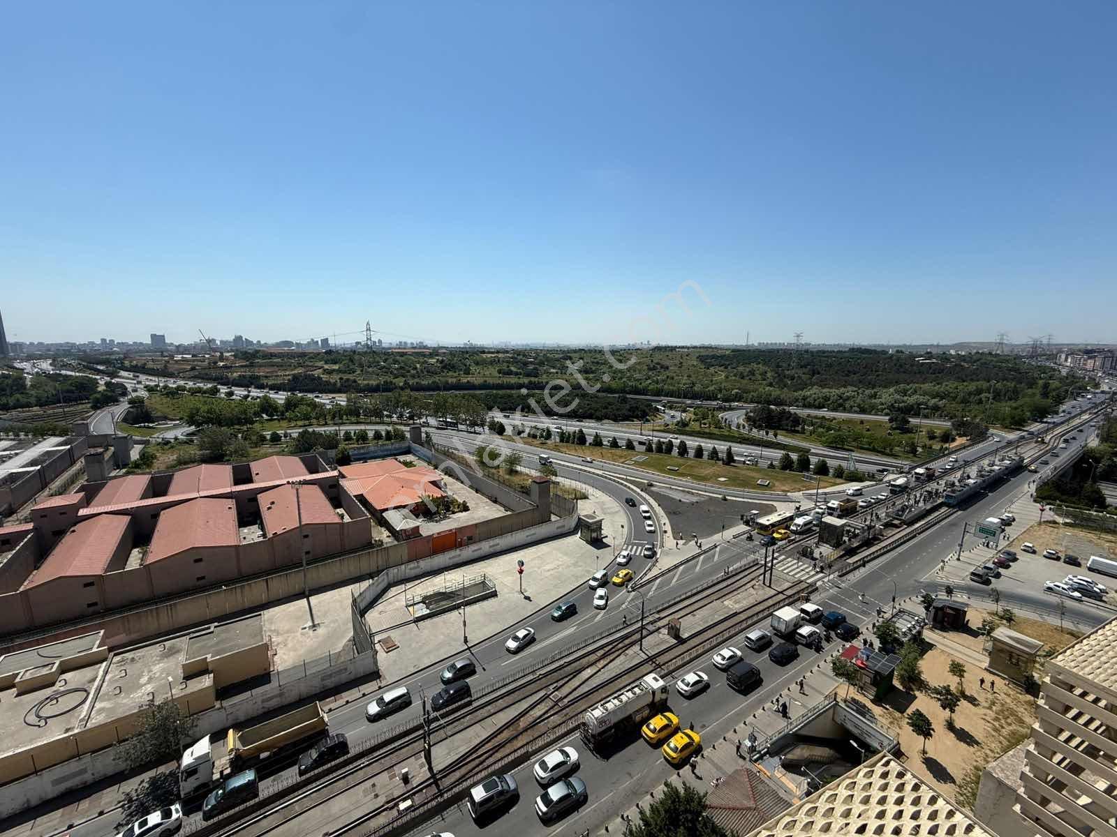 Venezia Da Şehir Mnz Full Eşyalı Oturuma Hazır 1+1 Daire - Görsel 13