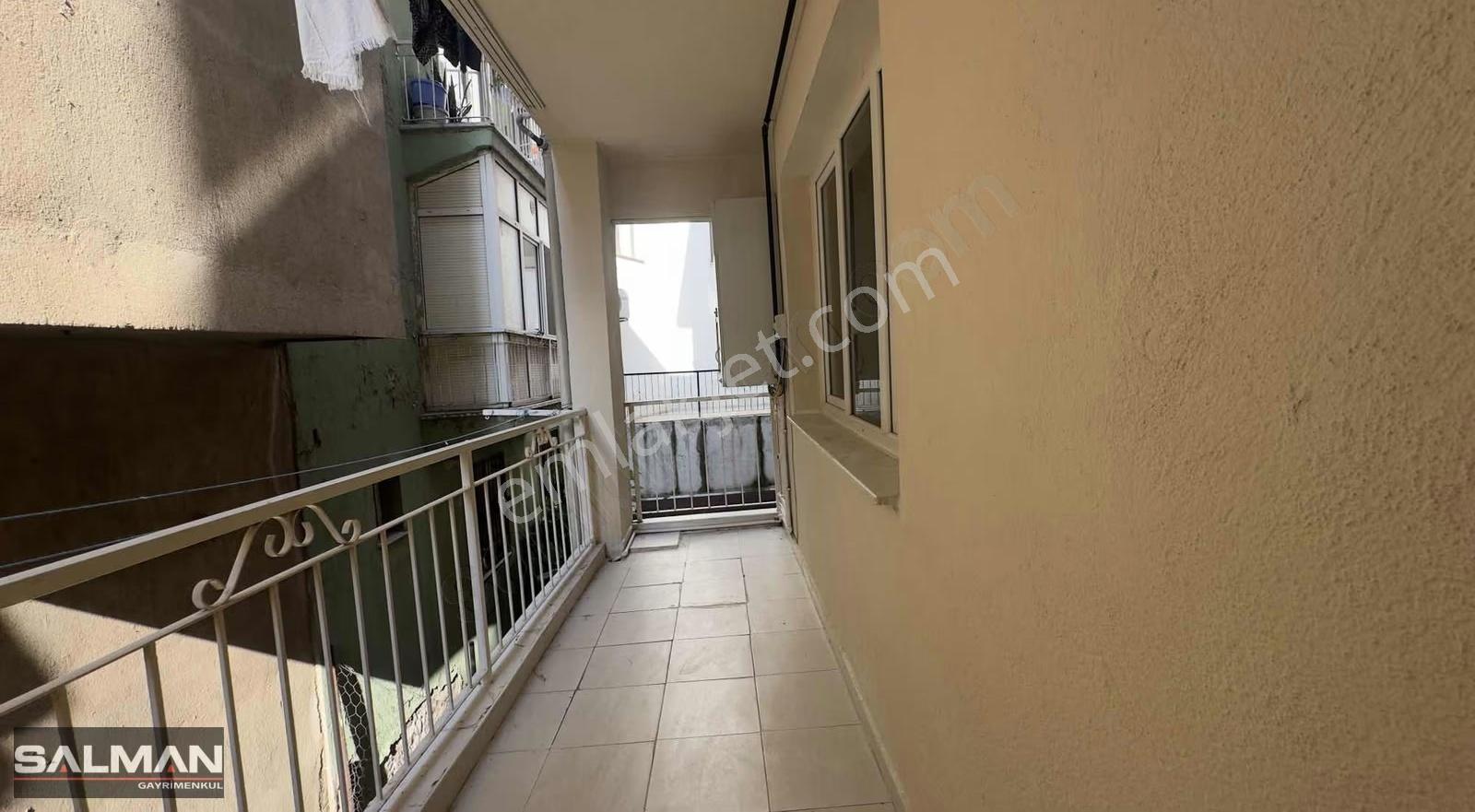 Salman'dan Bayraklı Postacılar Mah.kiralık Geniş 2+1 Daire - Görsel 5