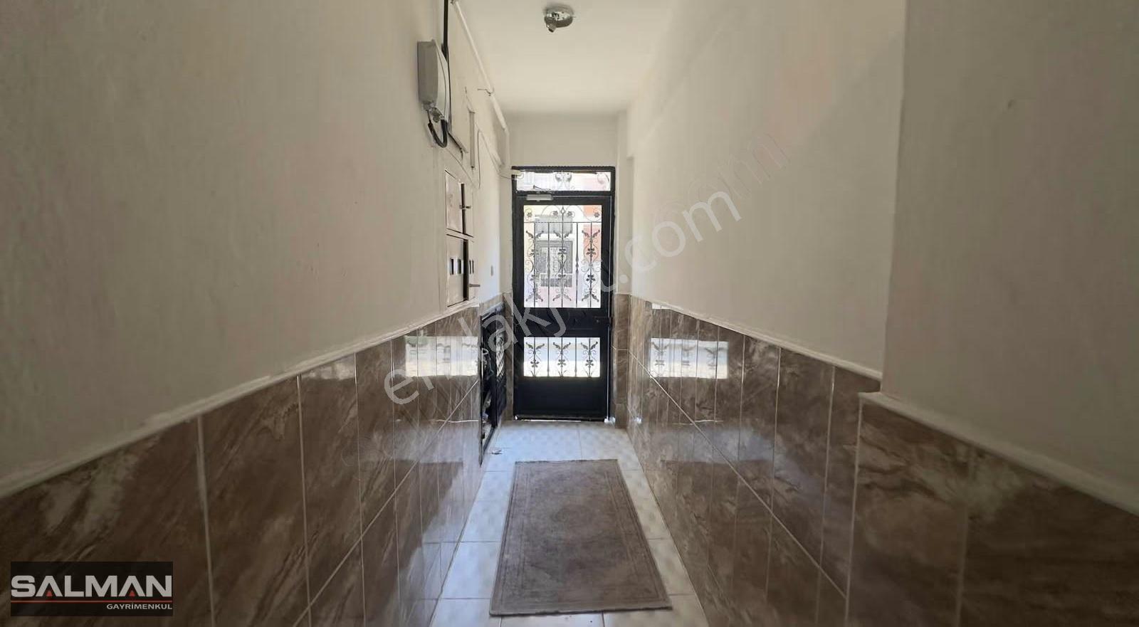 Salman'dan Bayraklı Postacılar Mah.kiralık Geniş 2+1 Daire - Görsel 16