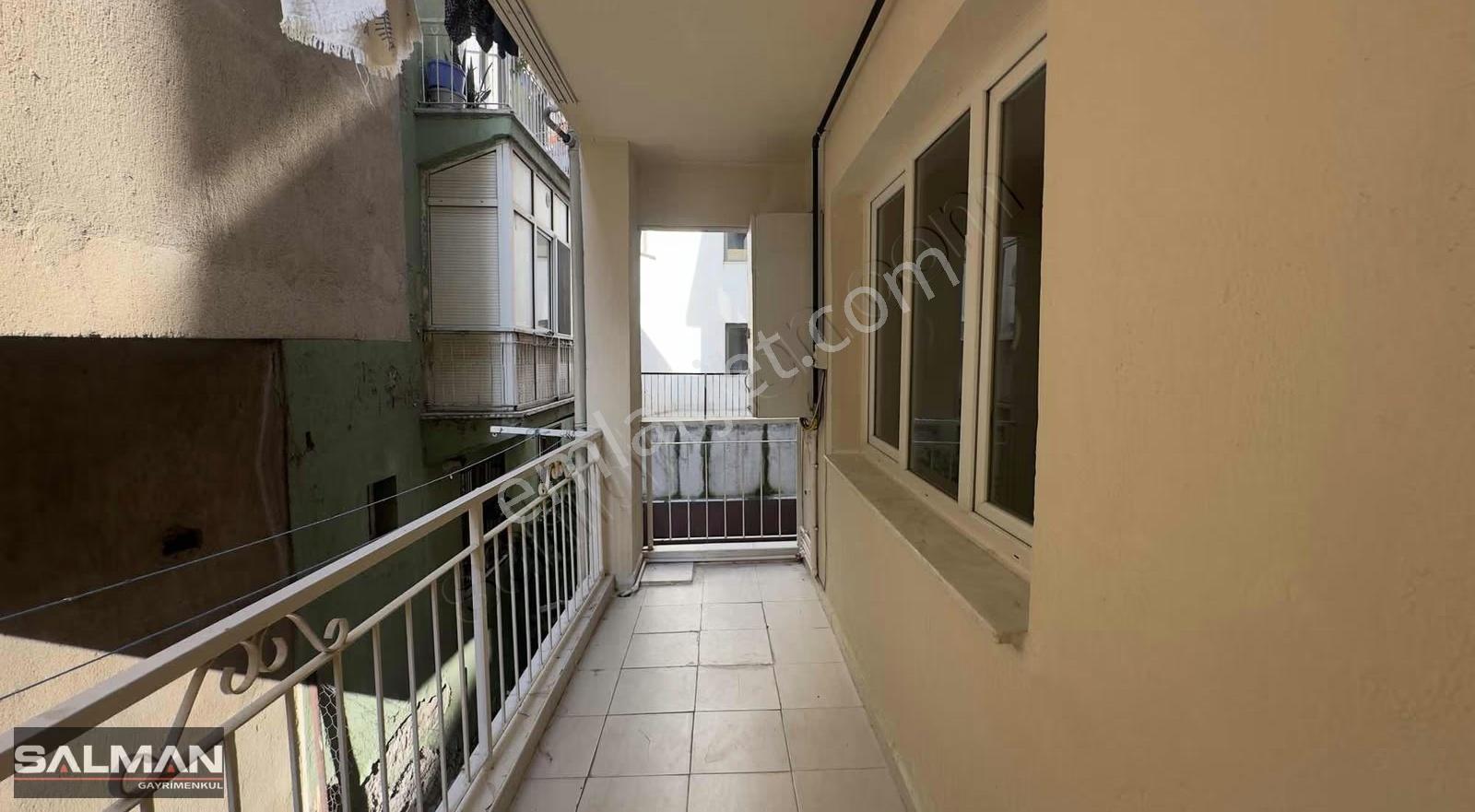 Salman'dan Bayraklı Postacılar Mah.kiralık Geniş 2+1 Daire - Görsel 18