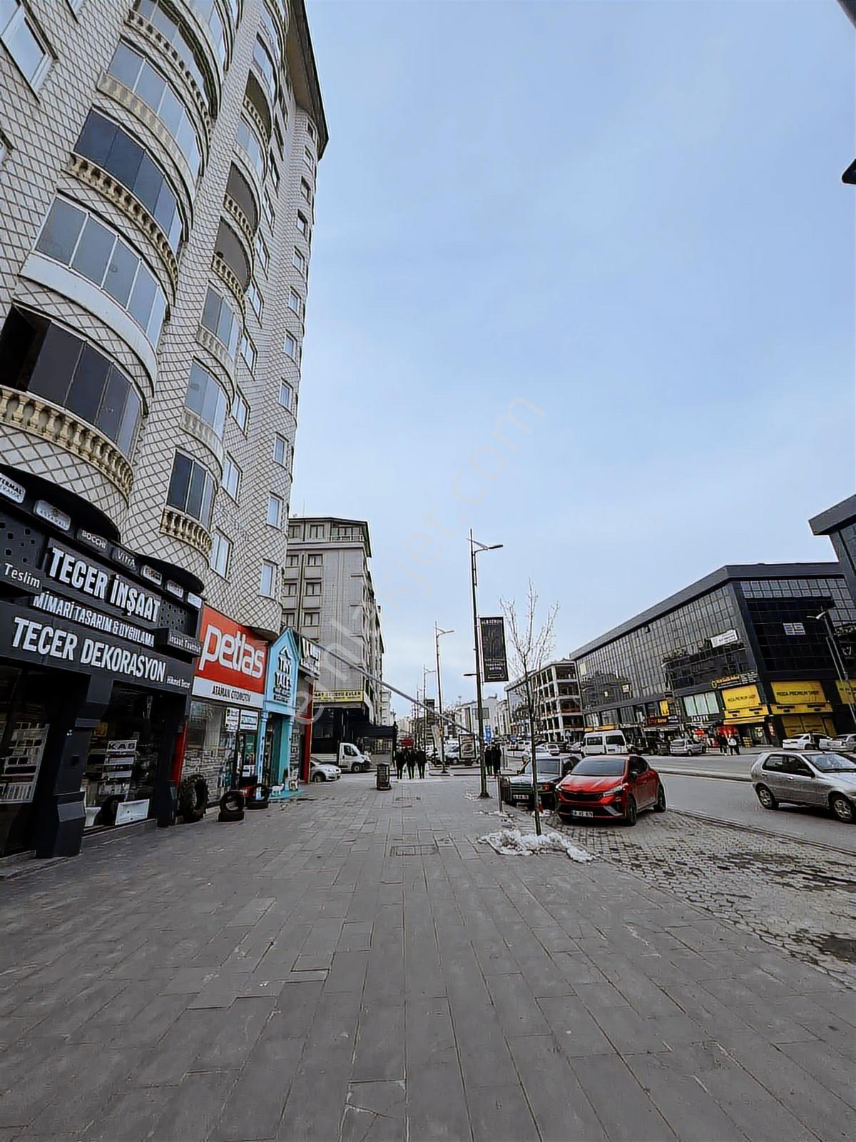 Atacan,dan Atatürk Caddesi Caddeye Cepheli Teraslı Lüks Daire - Görsel 28