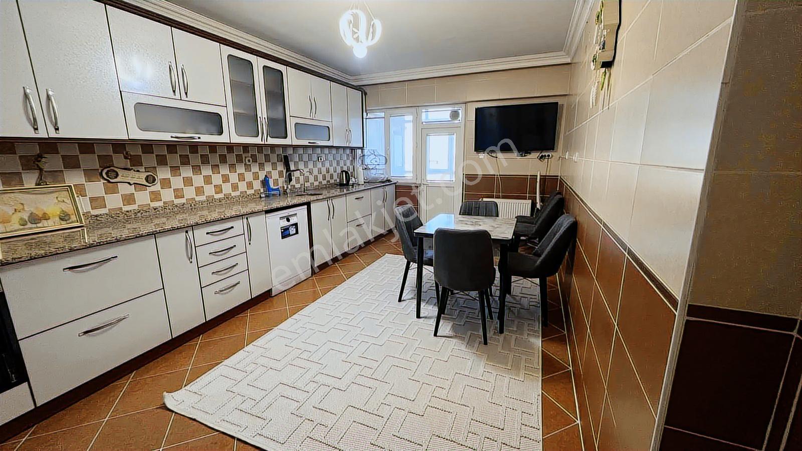 Atacan'dan Ferhatbostan Mahallesinin Tam Merkezinde | Eşsiz 5+2 - Görsel 18