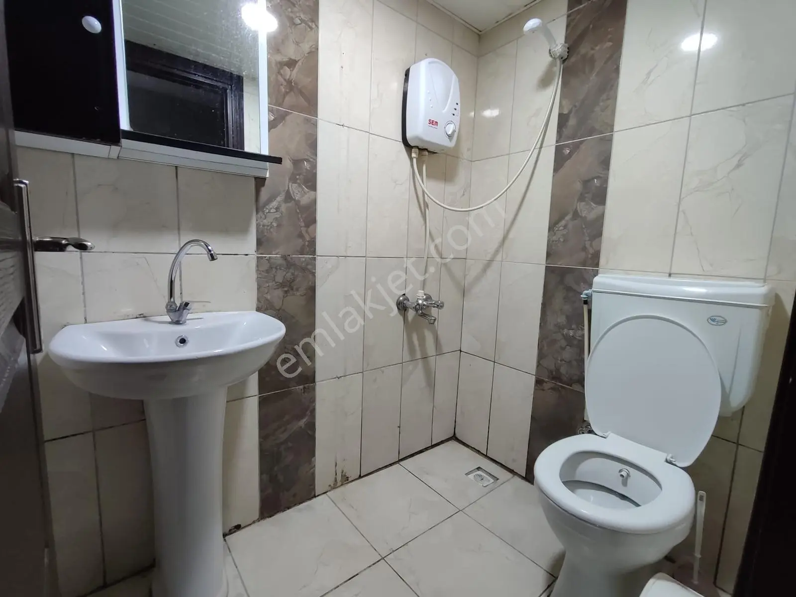 Han Emlak'tan Yenişehir Cumhuriyet Mah'de Eşyalı Kiralık 1+1 - Görsel 4