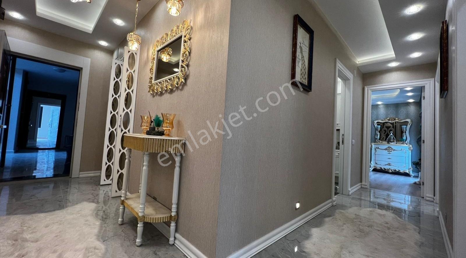 Han Emlak'tan Akdeniz Mah'de Sosyal Kullanım Alanlı Kiralık 4+1 - Görsel 11