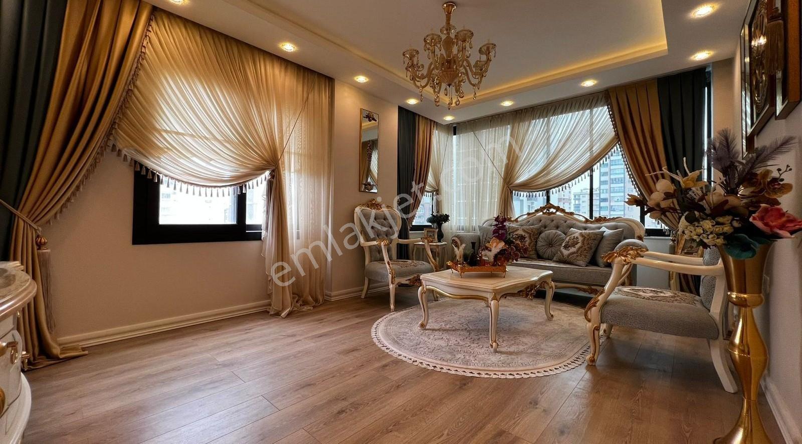 Han Emlak'tan Akdeniz Mah'de Sosyal Kullanım Alanlı Kiralık 4+1