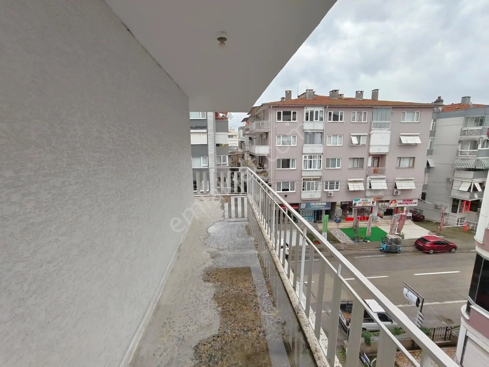 Güzelyalı Merkezde Satılık 2+1 Fırsat Daire - Görsel 5