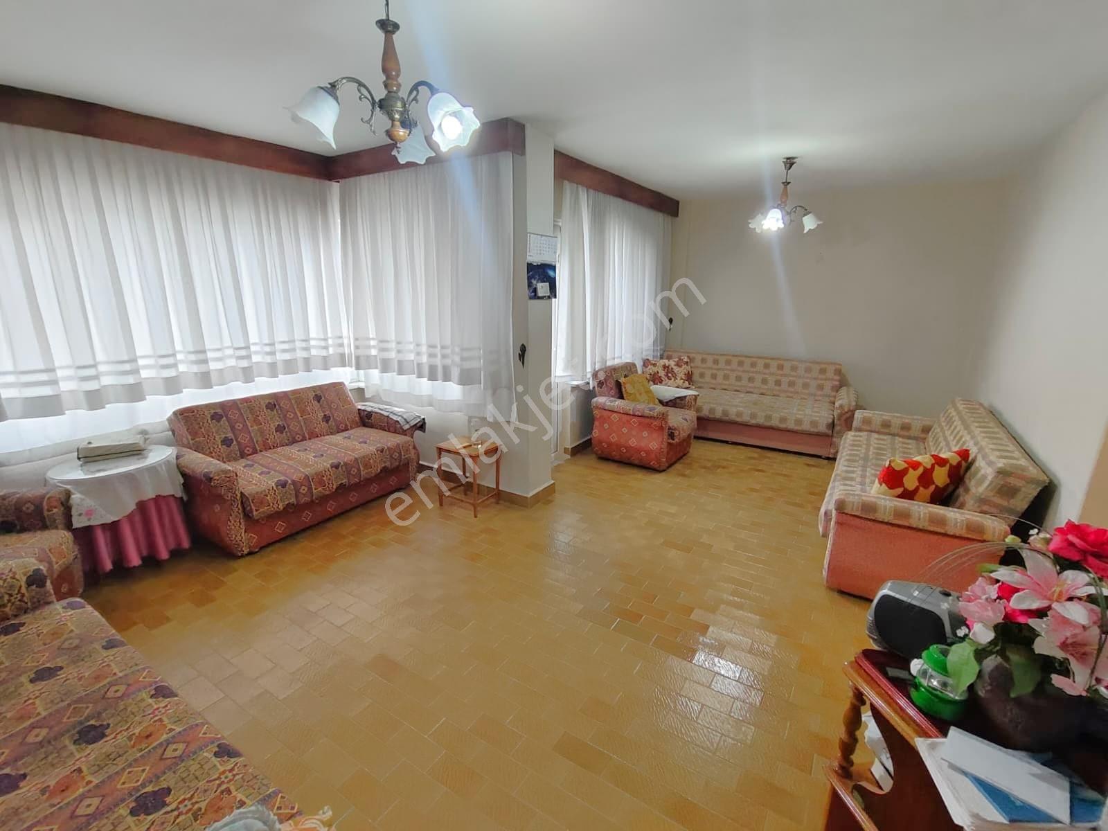 Güzelyalı Merkezde Satılık 2+1 Fırsat Daire - Görsel 23