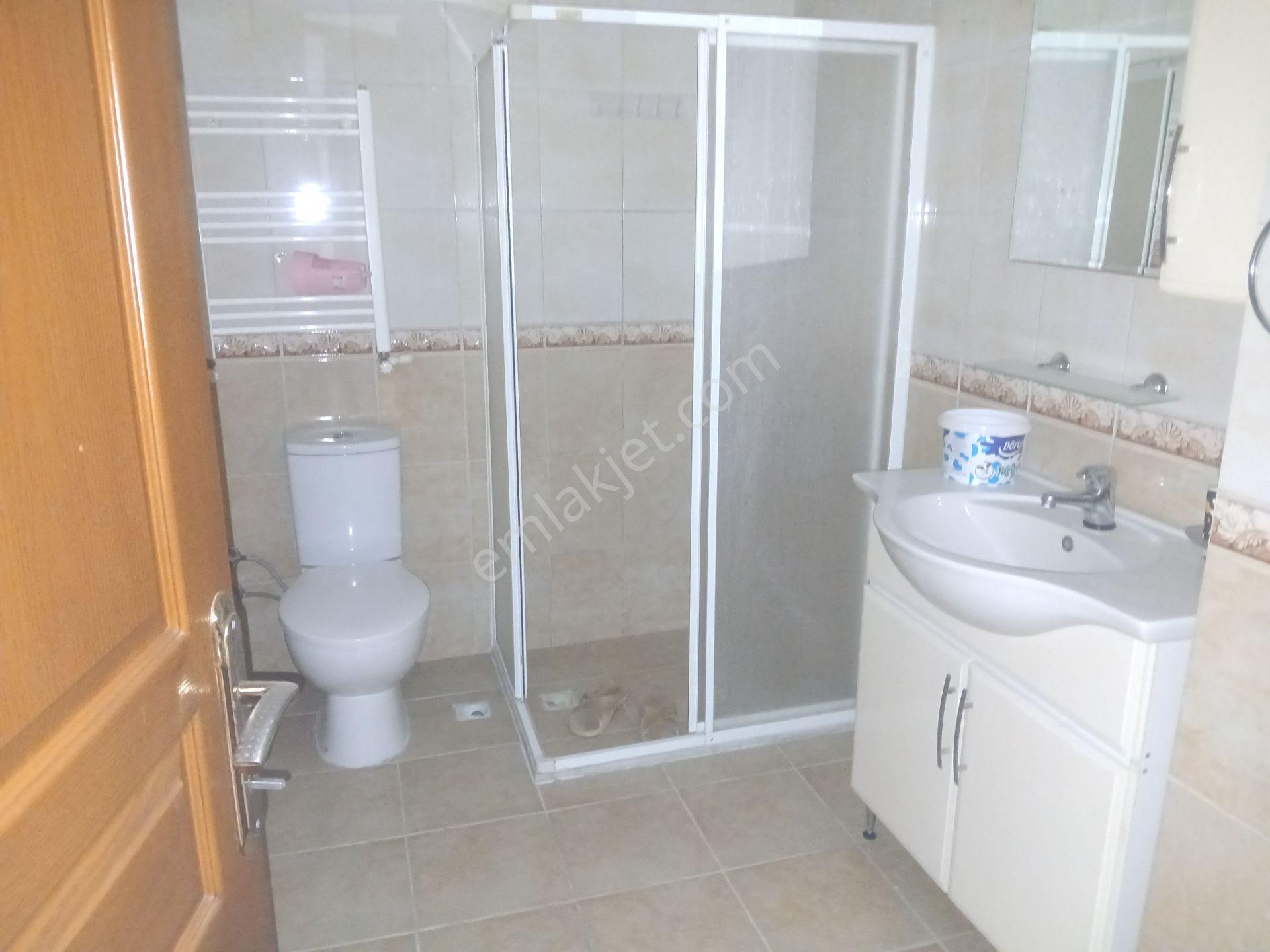 Barbaros Mahallesi Mithatpaşa Caddesinde Ana Cadde Üzeri Doğalgazlı Temiz Kiralık Daire - Görsel 11