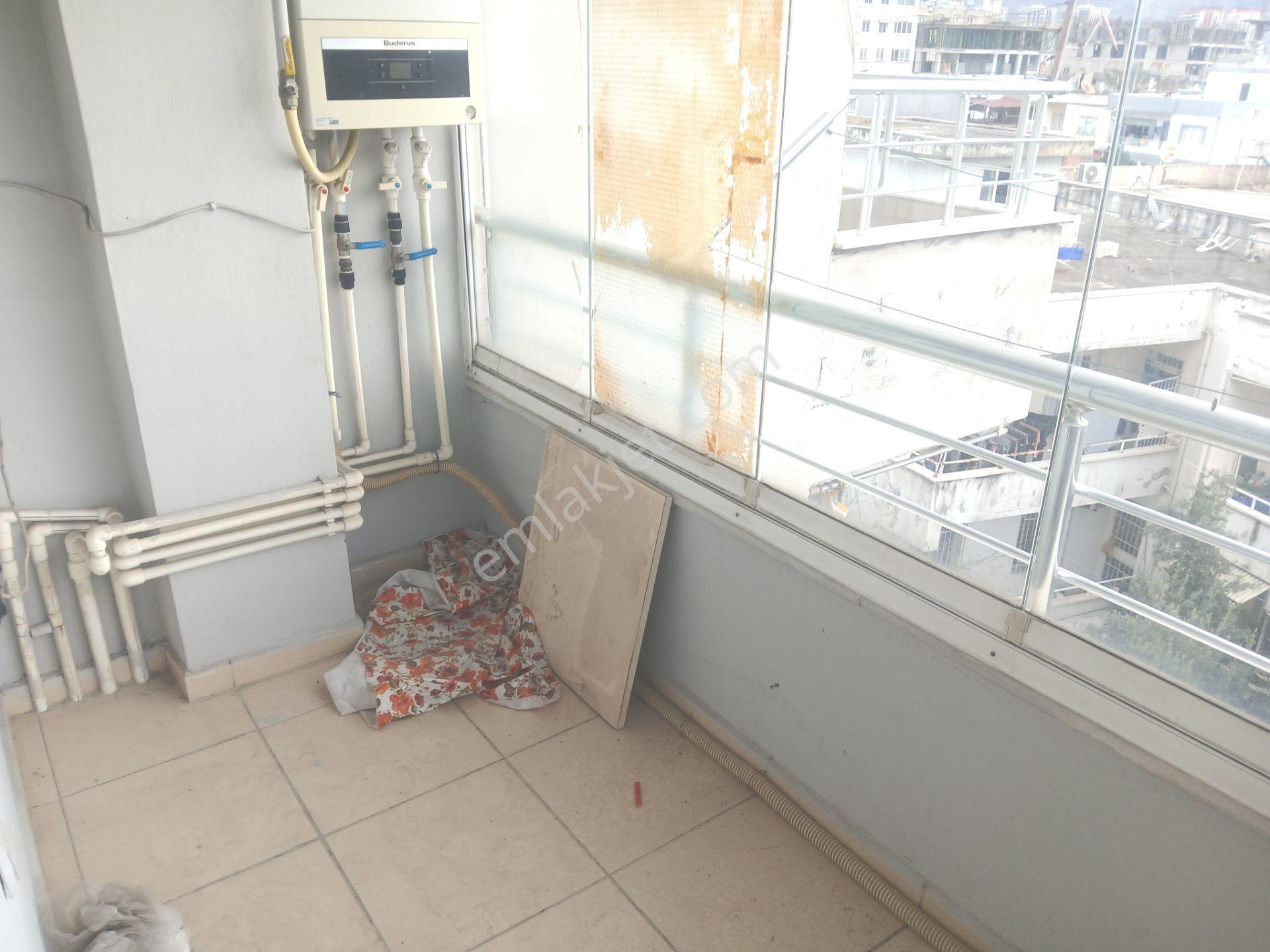Barbaros Mahallesi Mithatpaşa Caddesinde Ana Cadde Üzeri Doğalgazlı Temiz Kiralık Daire - Görsel 14